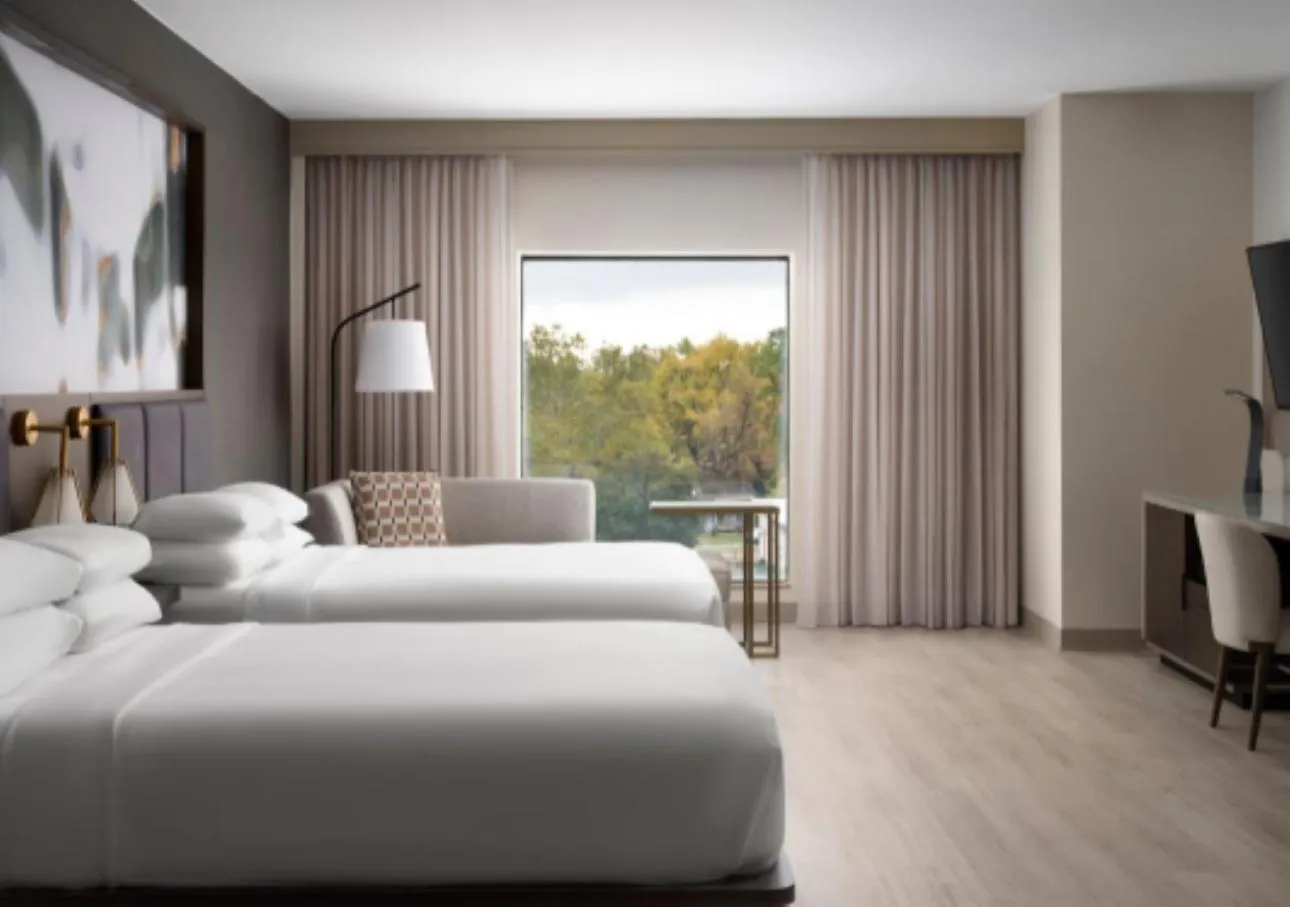 Floor plan, Bed in Indianapolis Marriott East