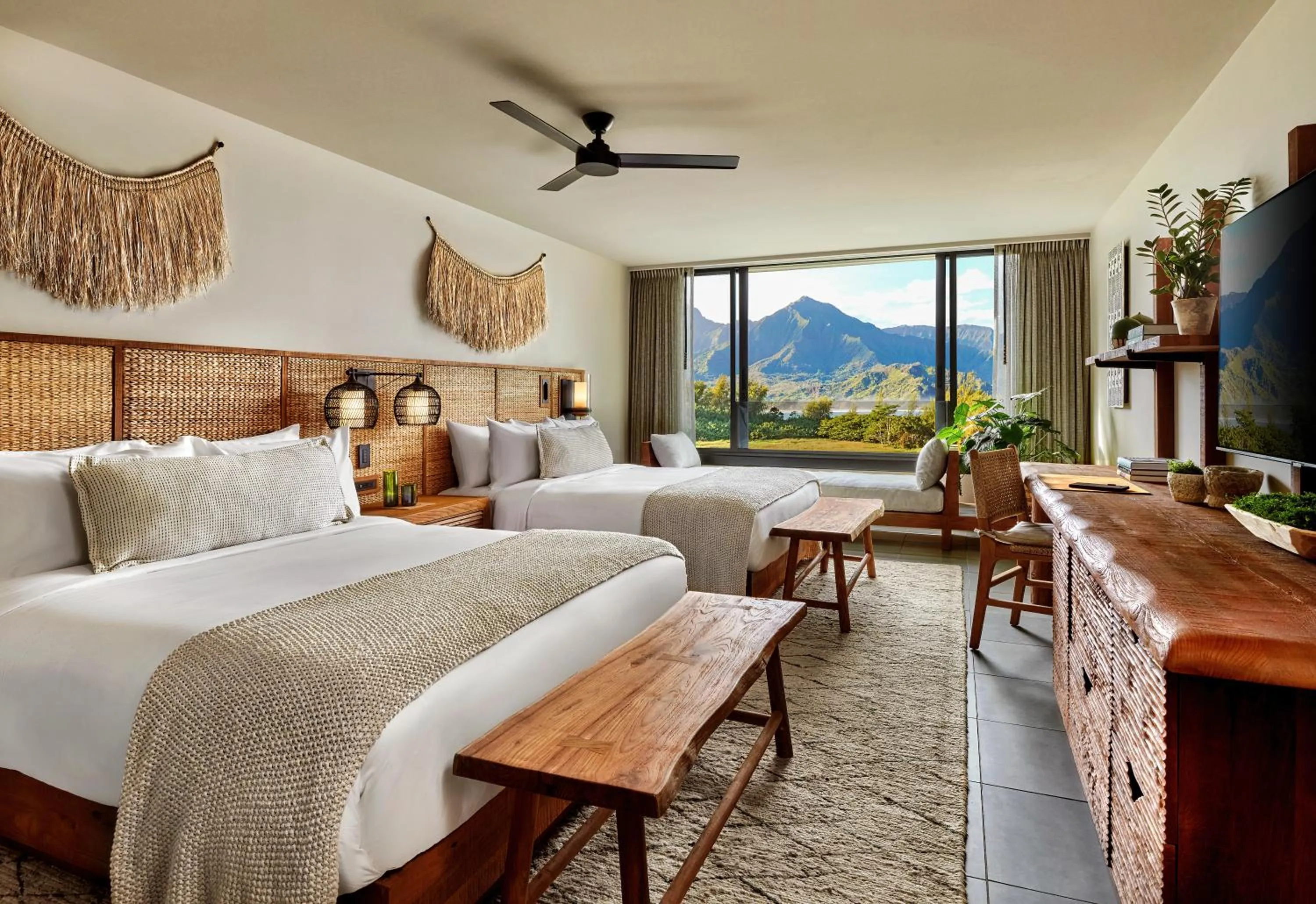 Bed in 1 Hotel Hanalei Bay