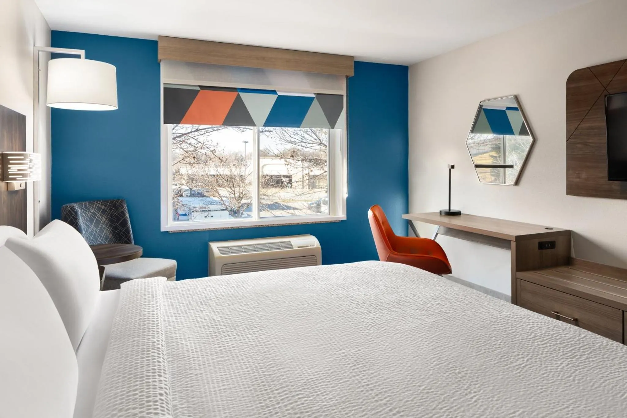 Photo of the whole room, Bed in Holiday Inn Express Hotel & Suites Cherry Hills by IHG