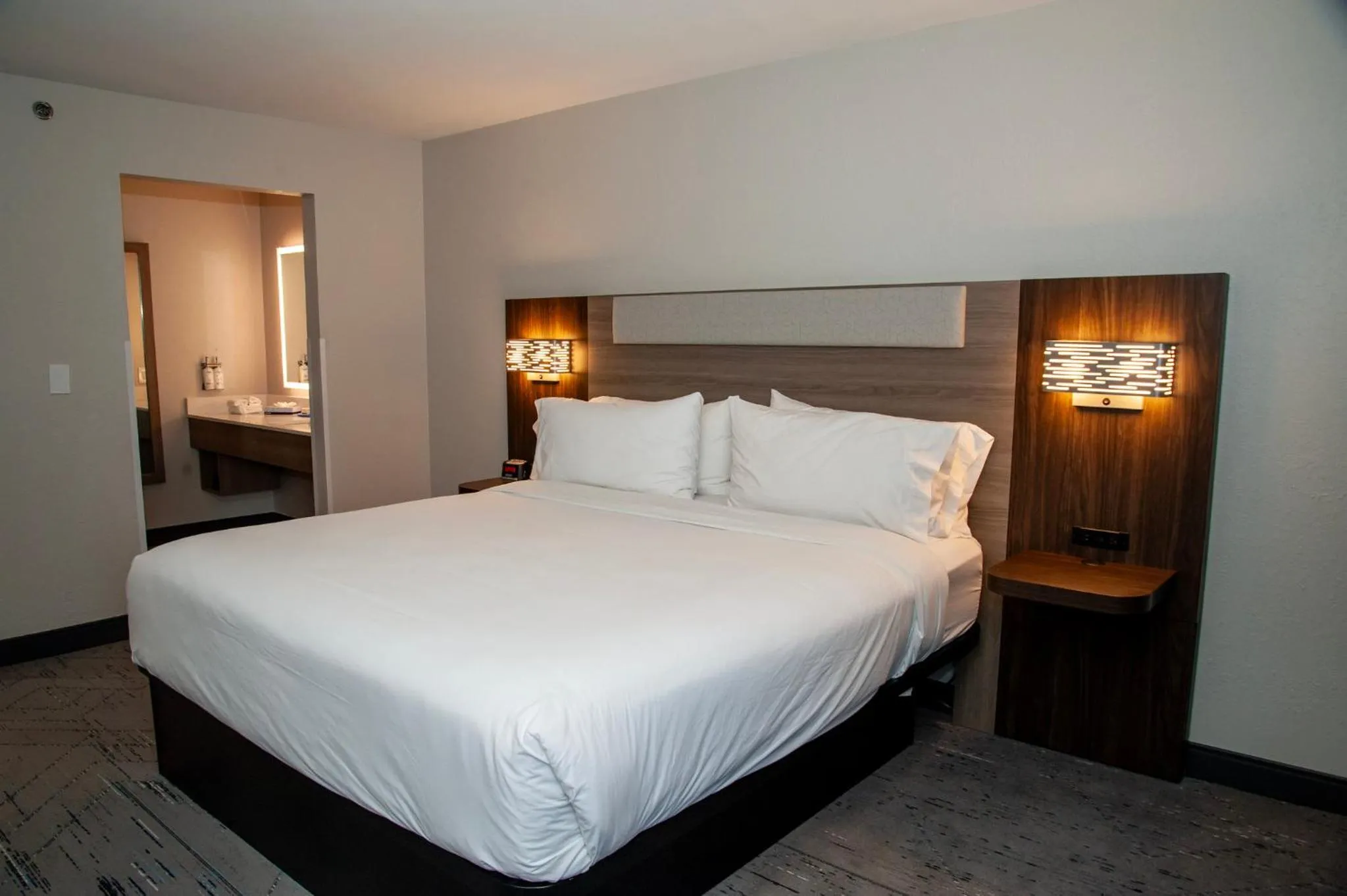 Photo of the whole room, Bed in Holiday Inn Express Tucson-Airport by IHG