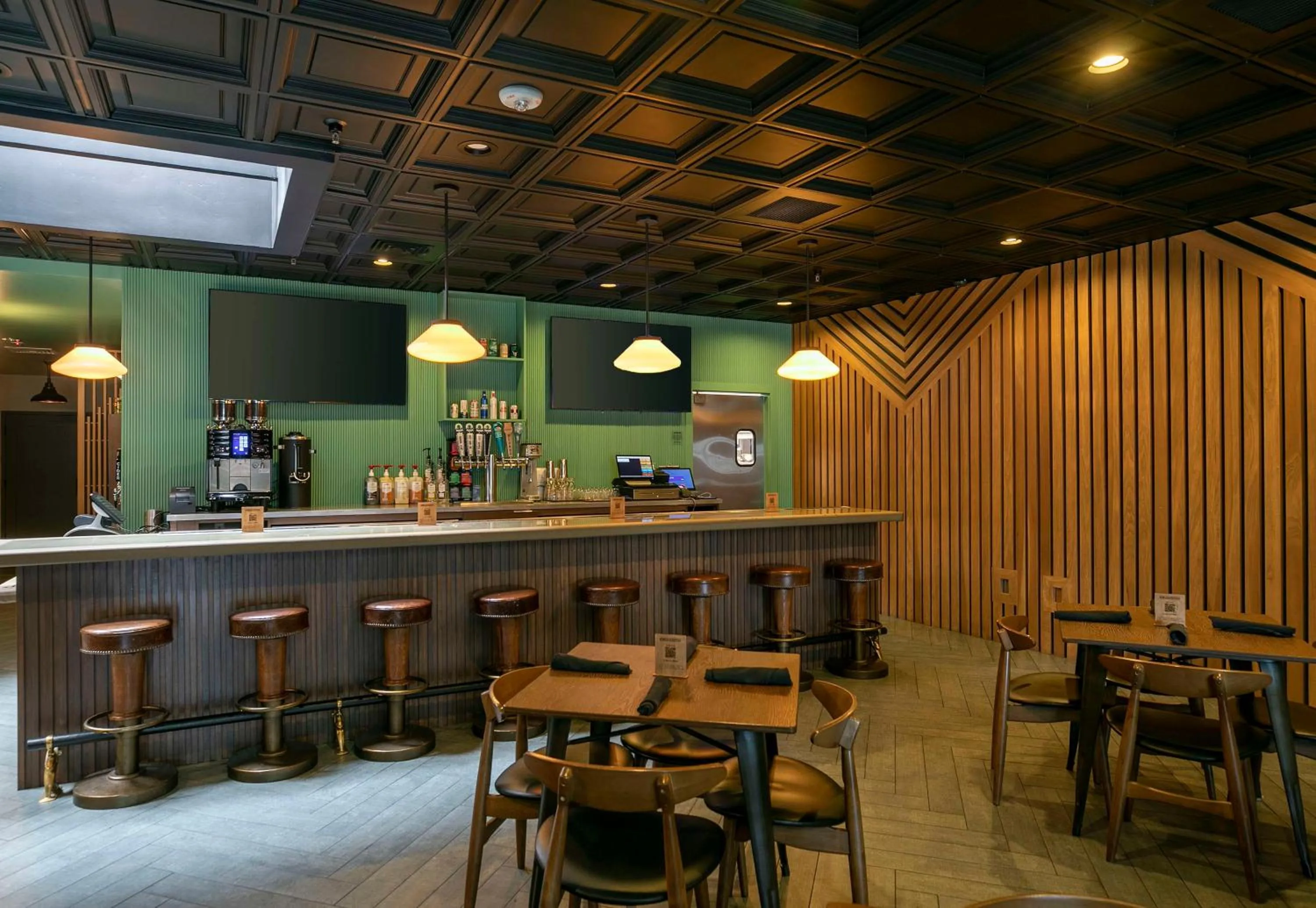 Lounge or bar in The Wayfarer San Luis Obispo, Tapestry Collection by Hilton