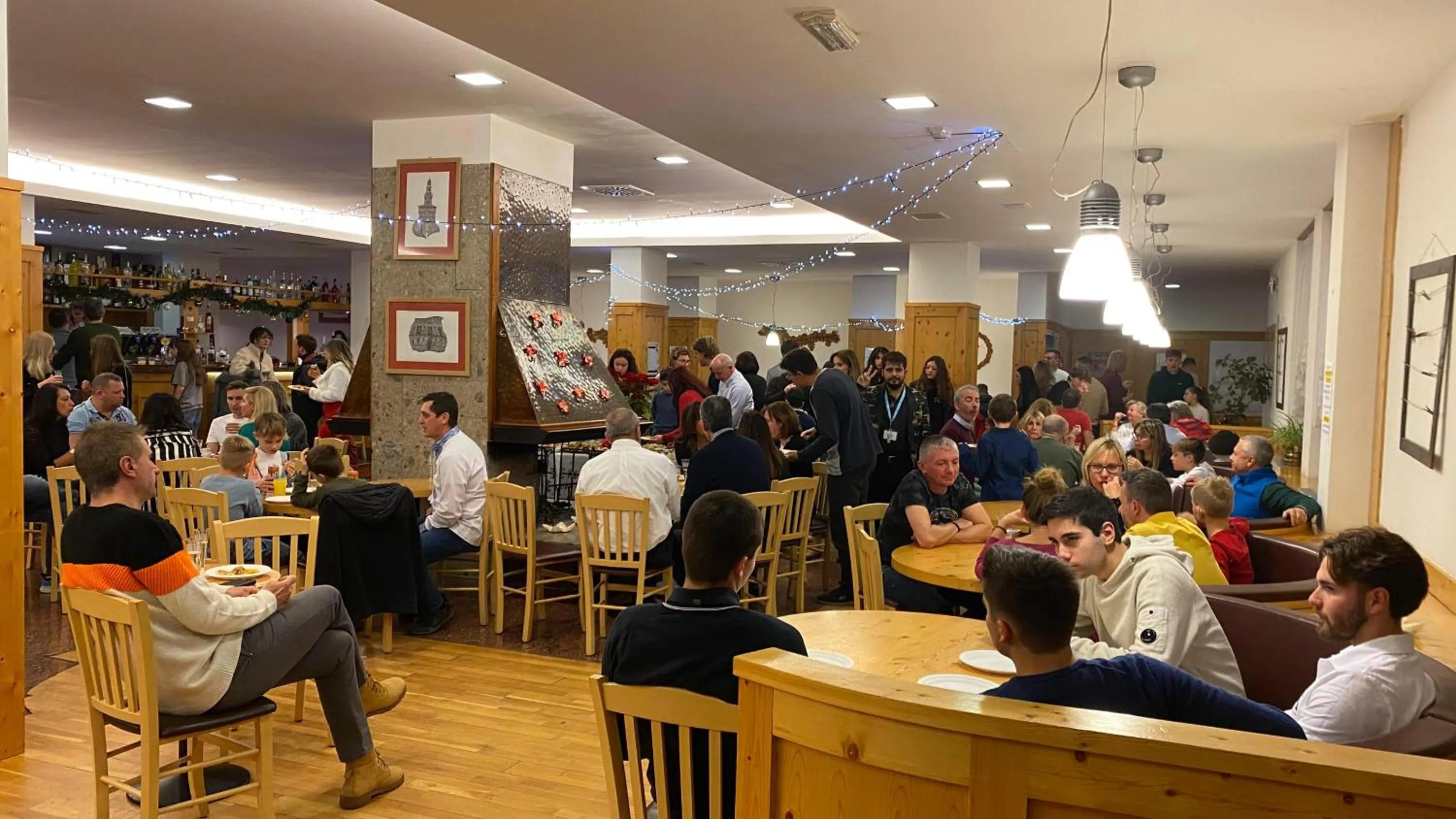 People in Hotel Principe Marmolada