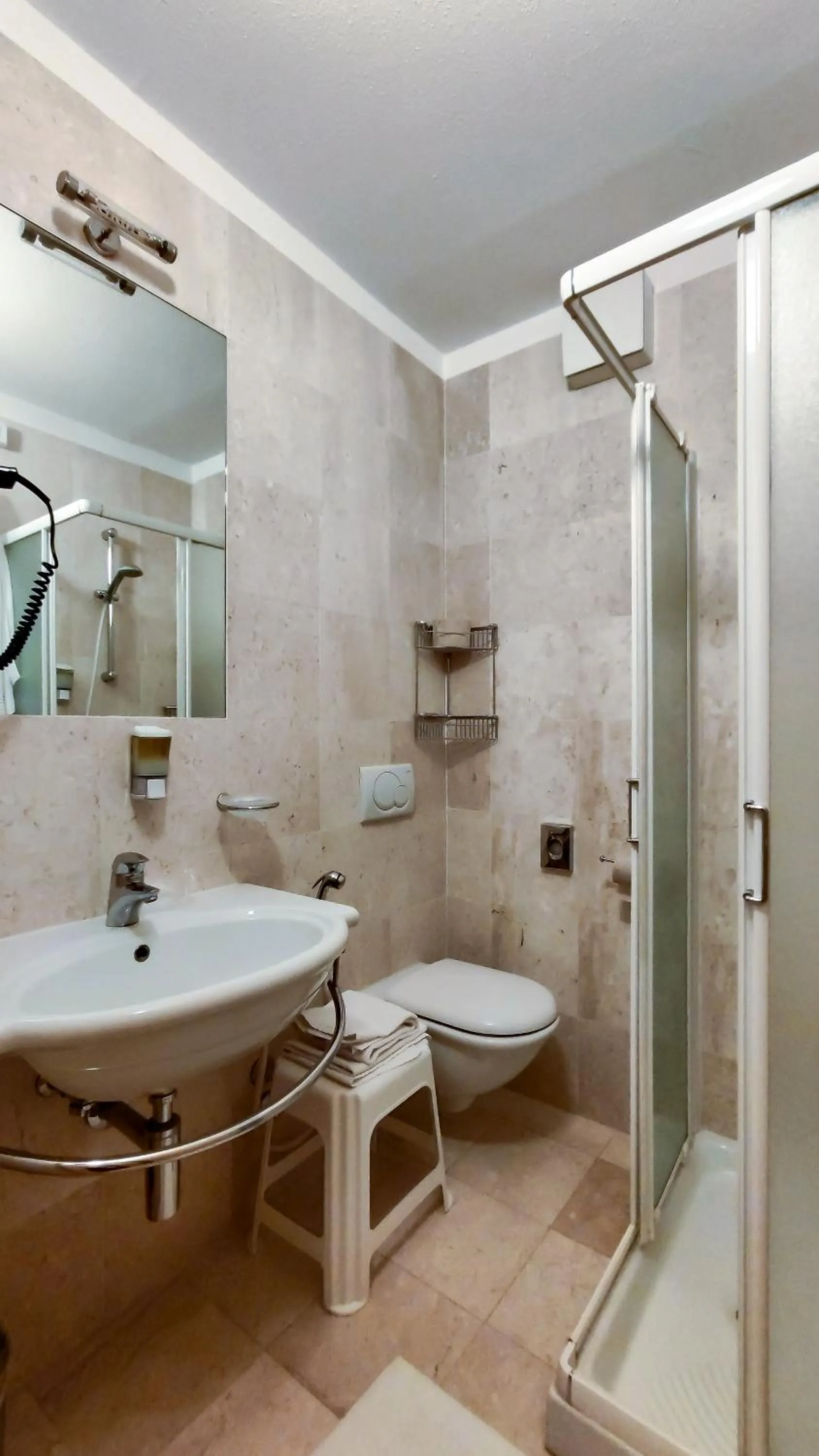 Bathroom in Hotel Principe Marmolada