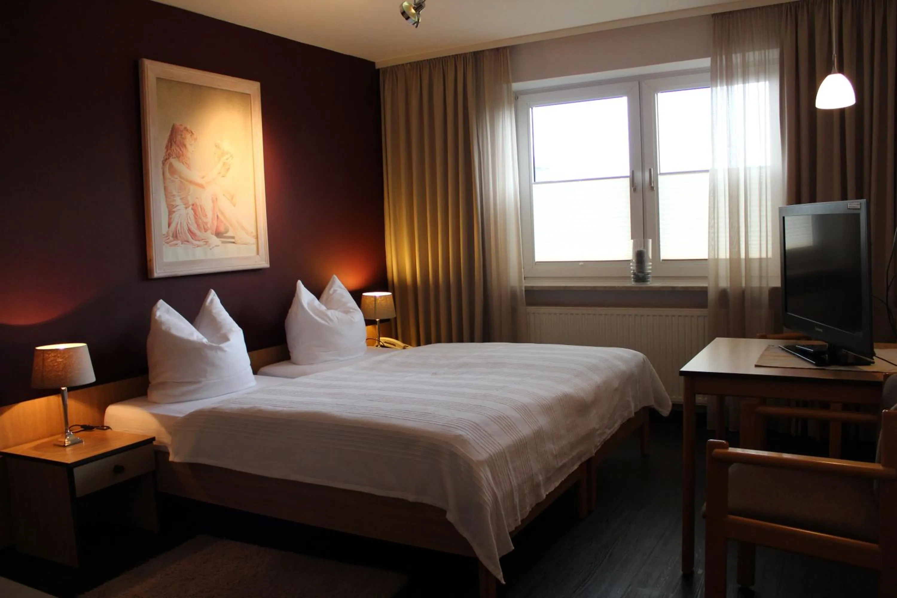 Photo of the whole room, Bed in Osterberg - Restaurant und Hotel