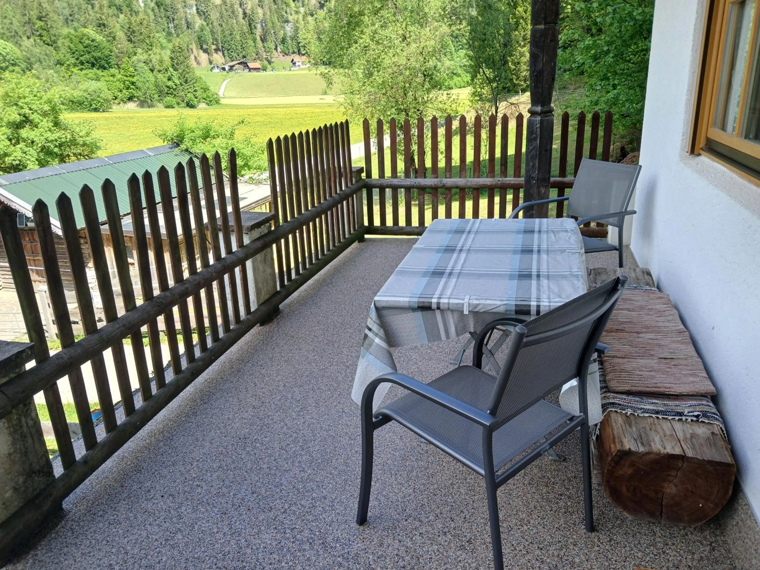 Gasthaus - Pension - Café Dörfl