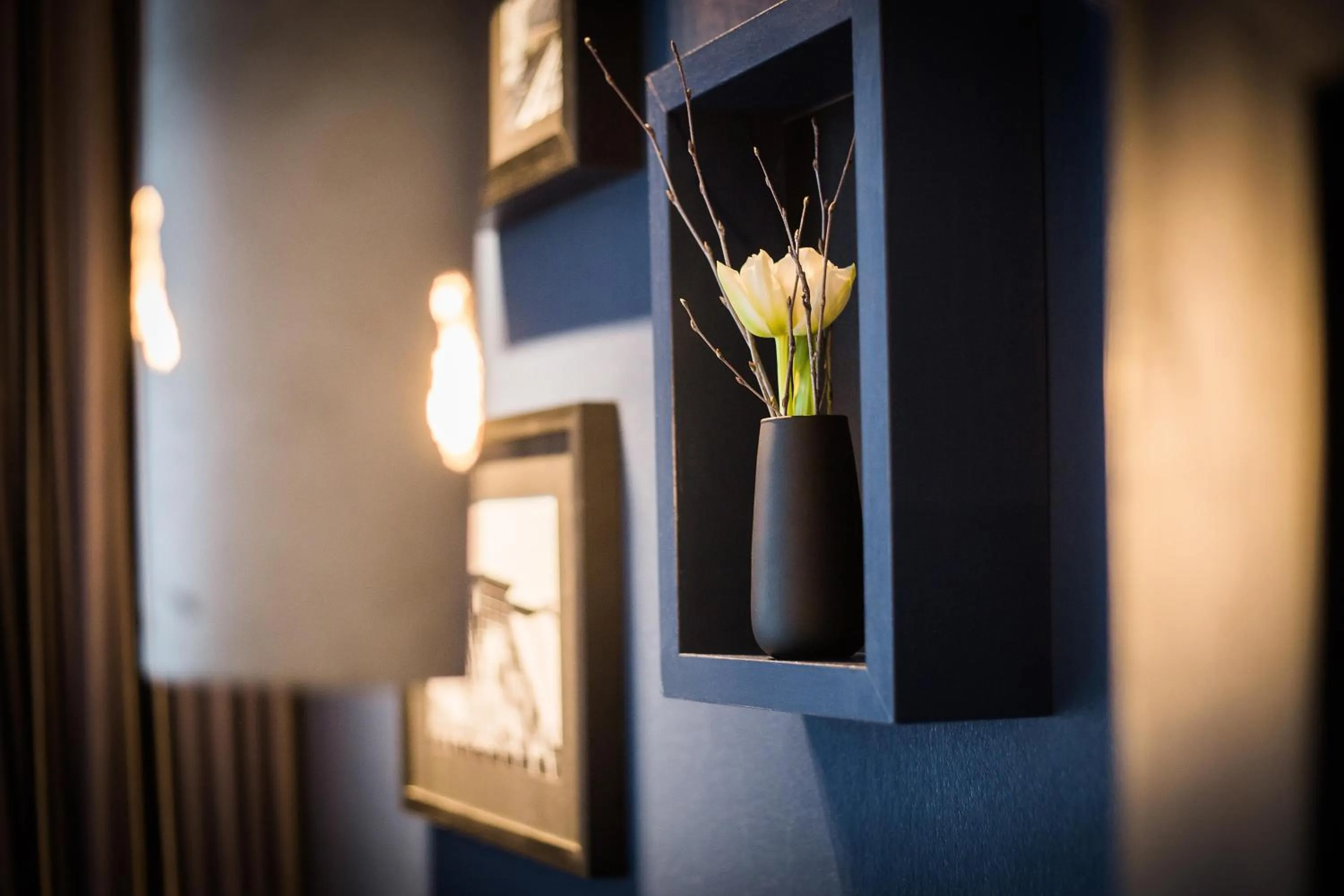 Decorative detail in LINDEMANN'S