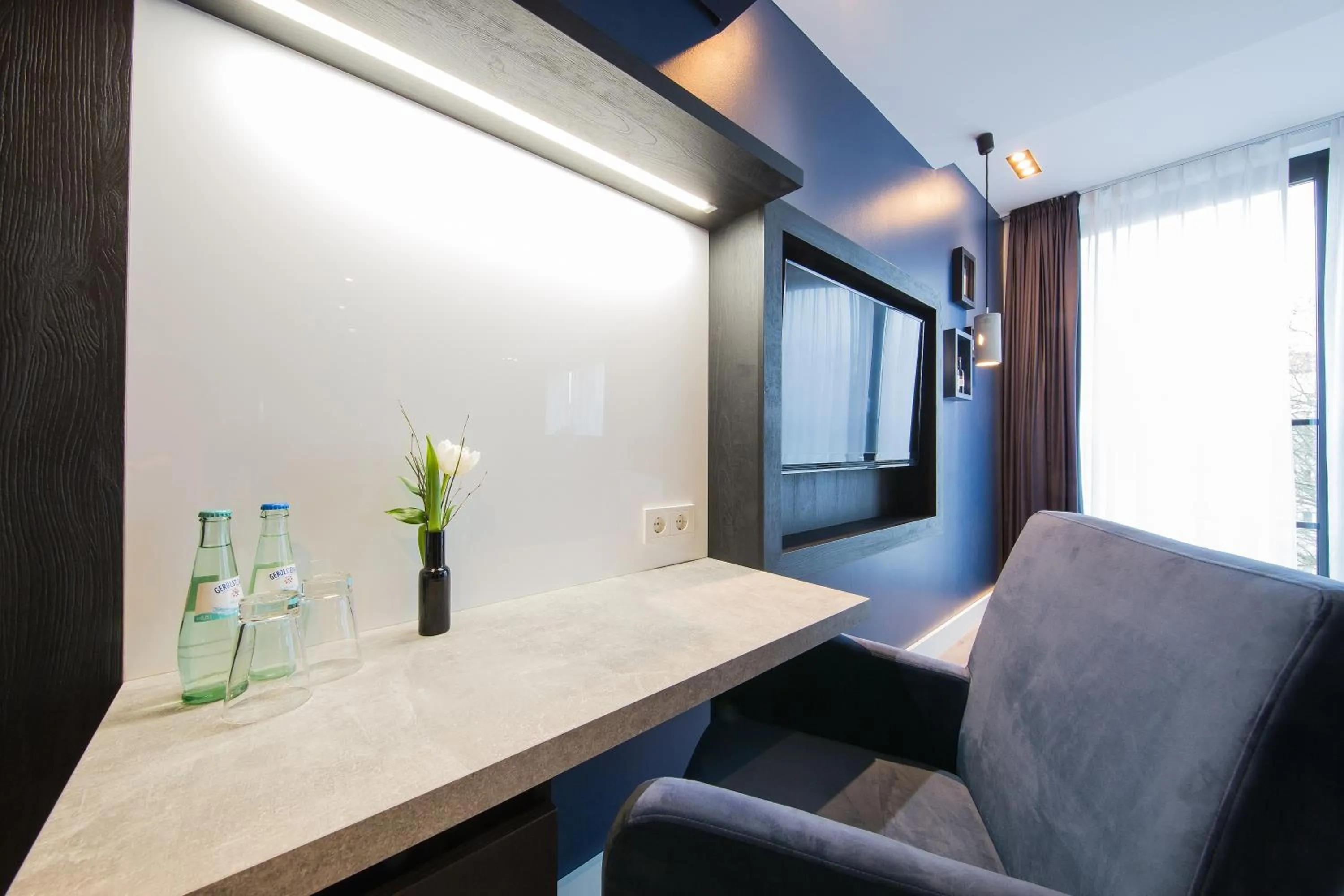 Decorative detail in LINDEMANN'S