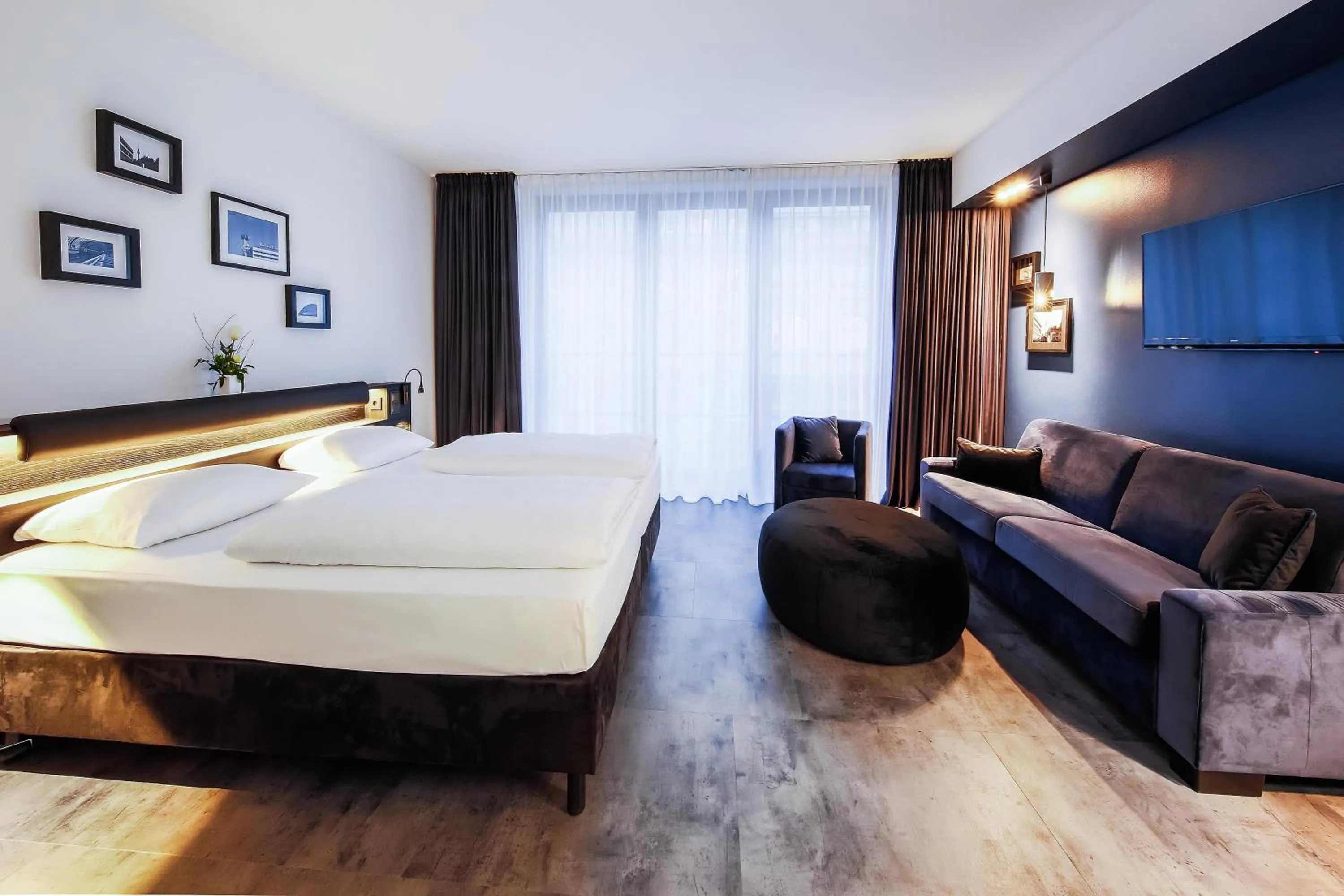 Living room, Bed in LINDEMANN'S