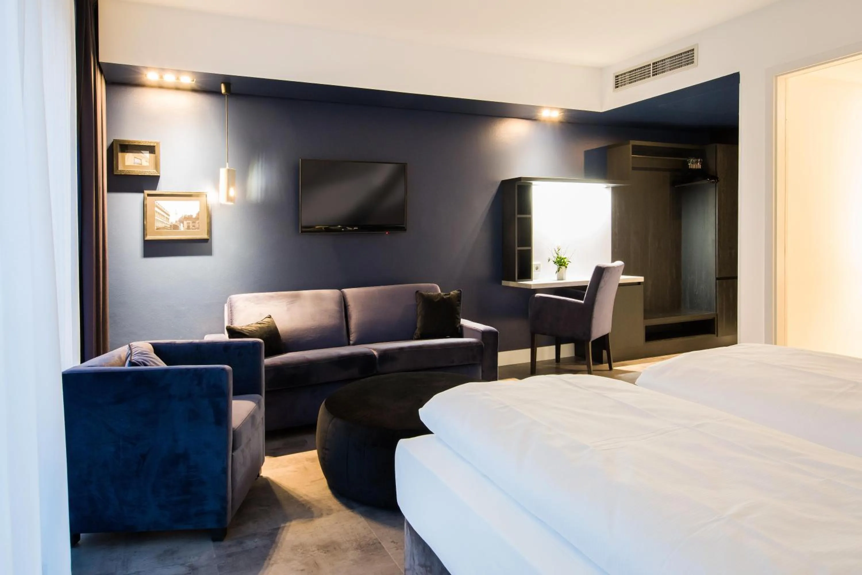 TV and multimedia, Bed in LINDEMANN'S