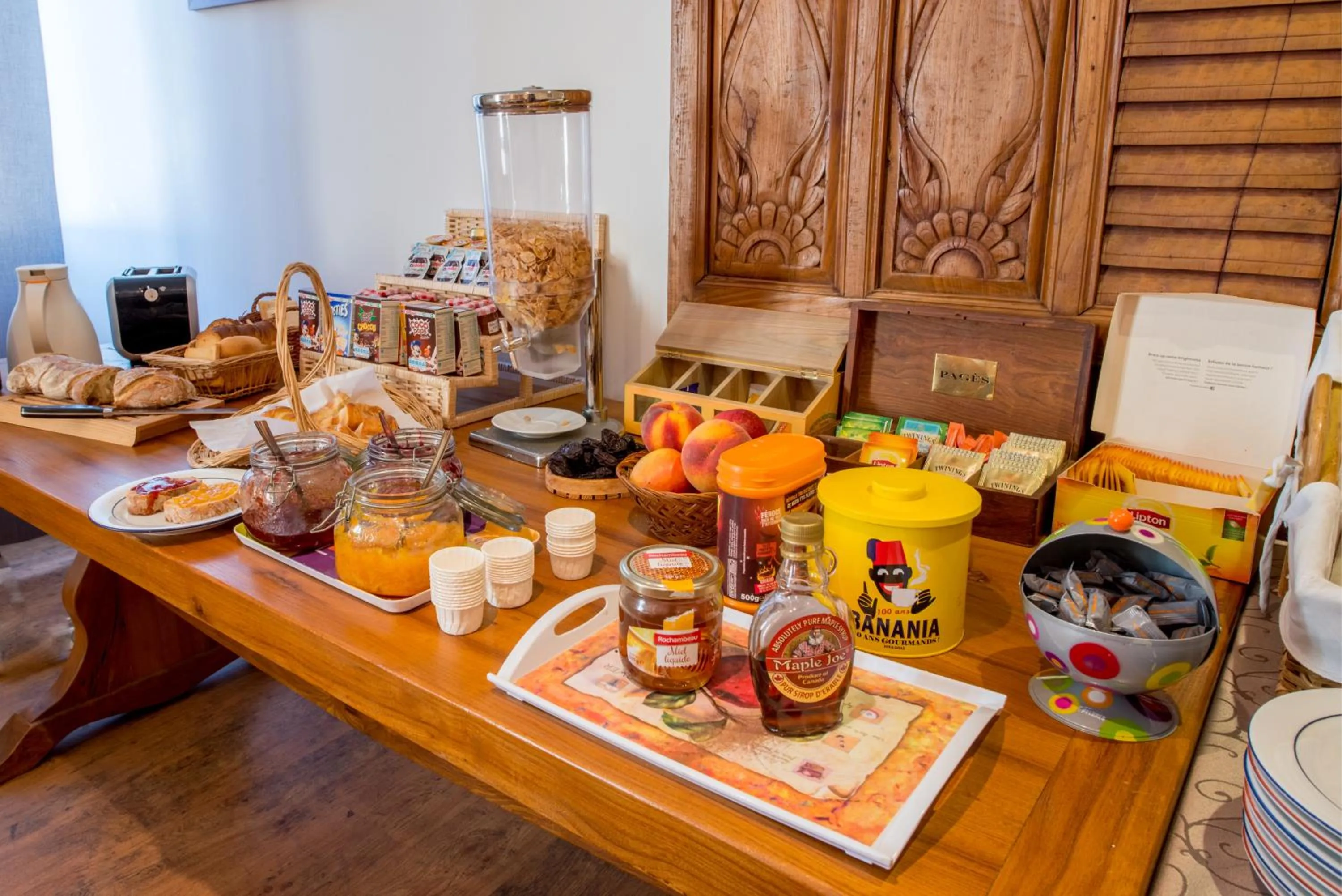 Logis Hôtels - Hôtel et Restaurant Les Voyageurs