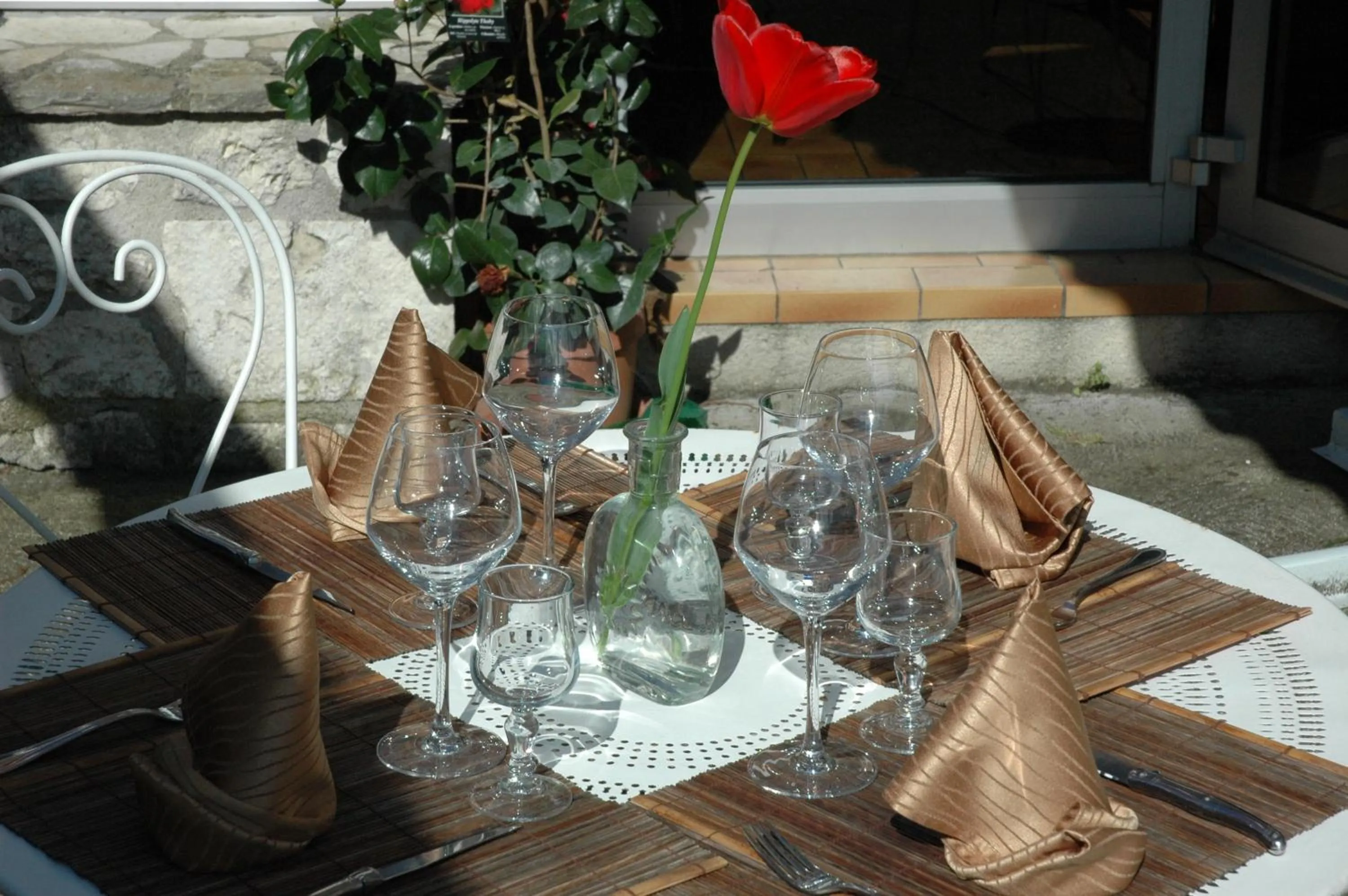 Logis Hôtels - Hôtel et Restaurant Les Voyageurs