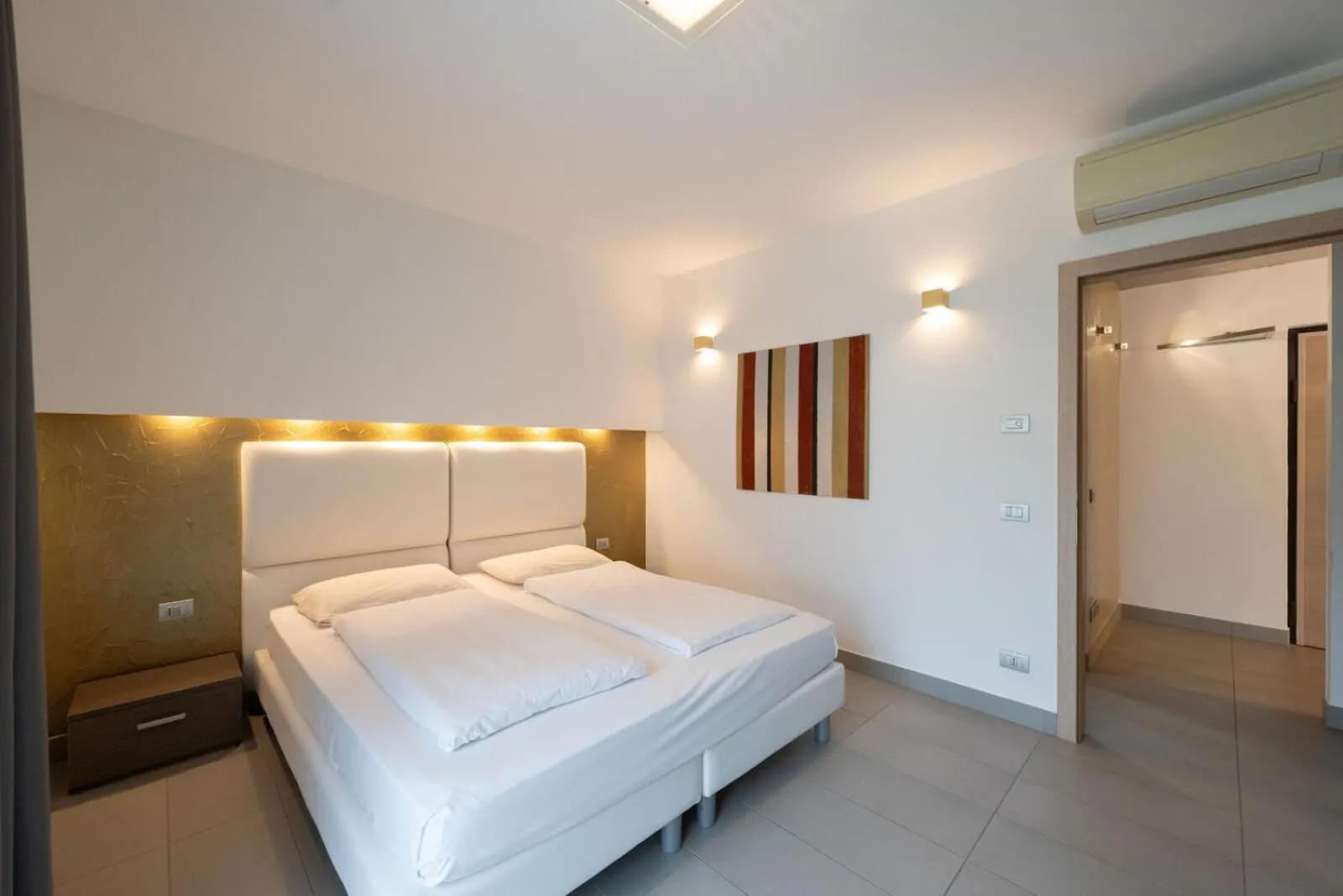 Bed in Residence Desiree