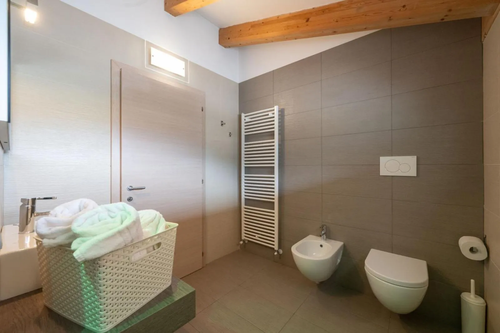 Toilet in Residence Desiree