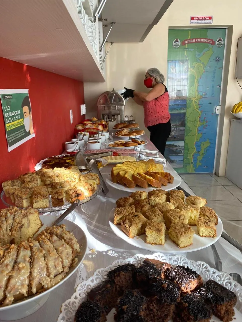 Buffet breakfast in Hotel Rochamar