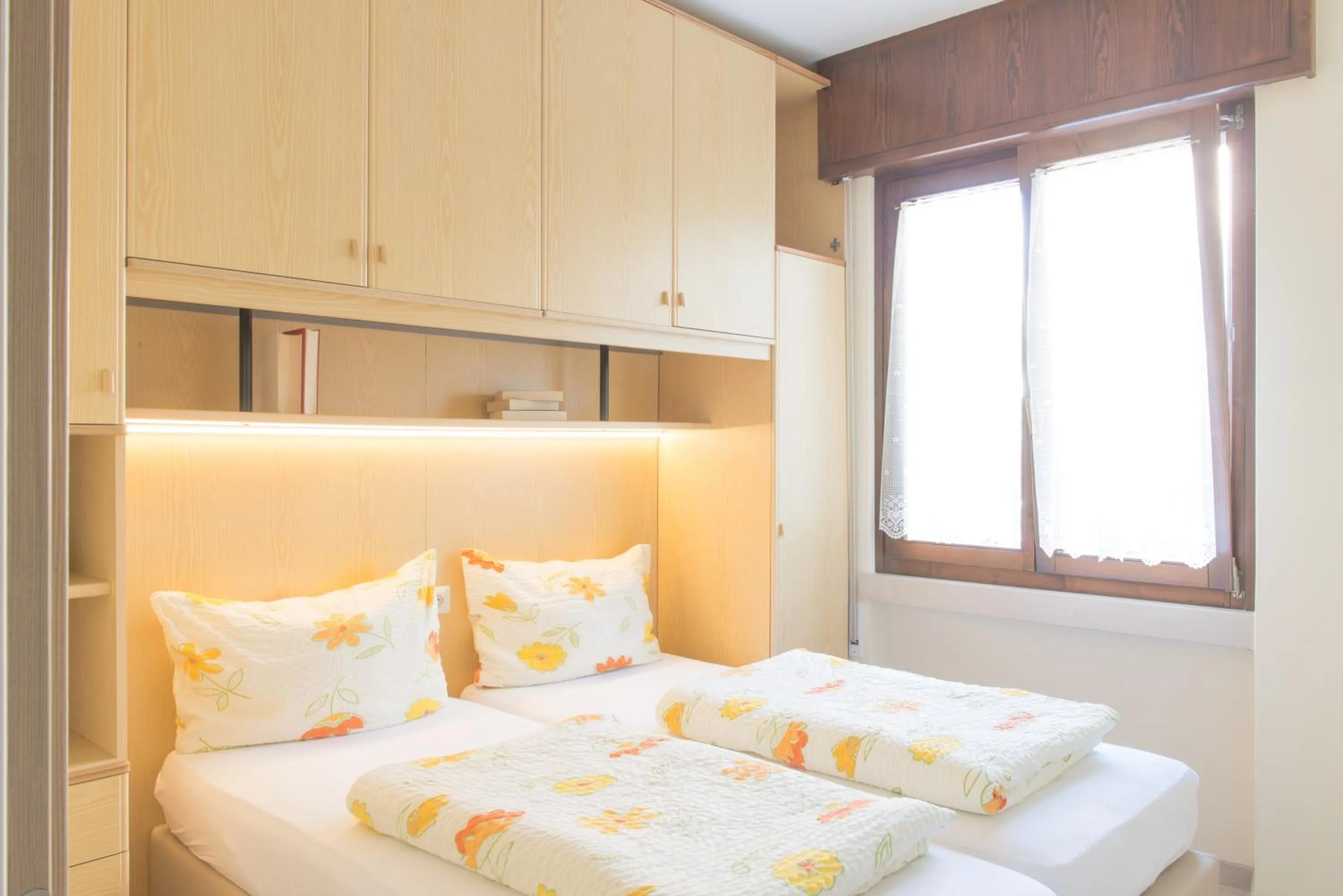 Bedroom, Bed in Residence Terry