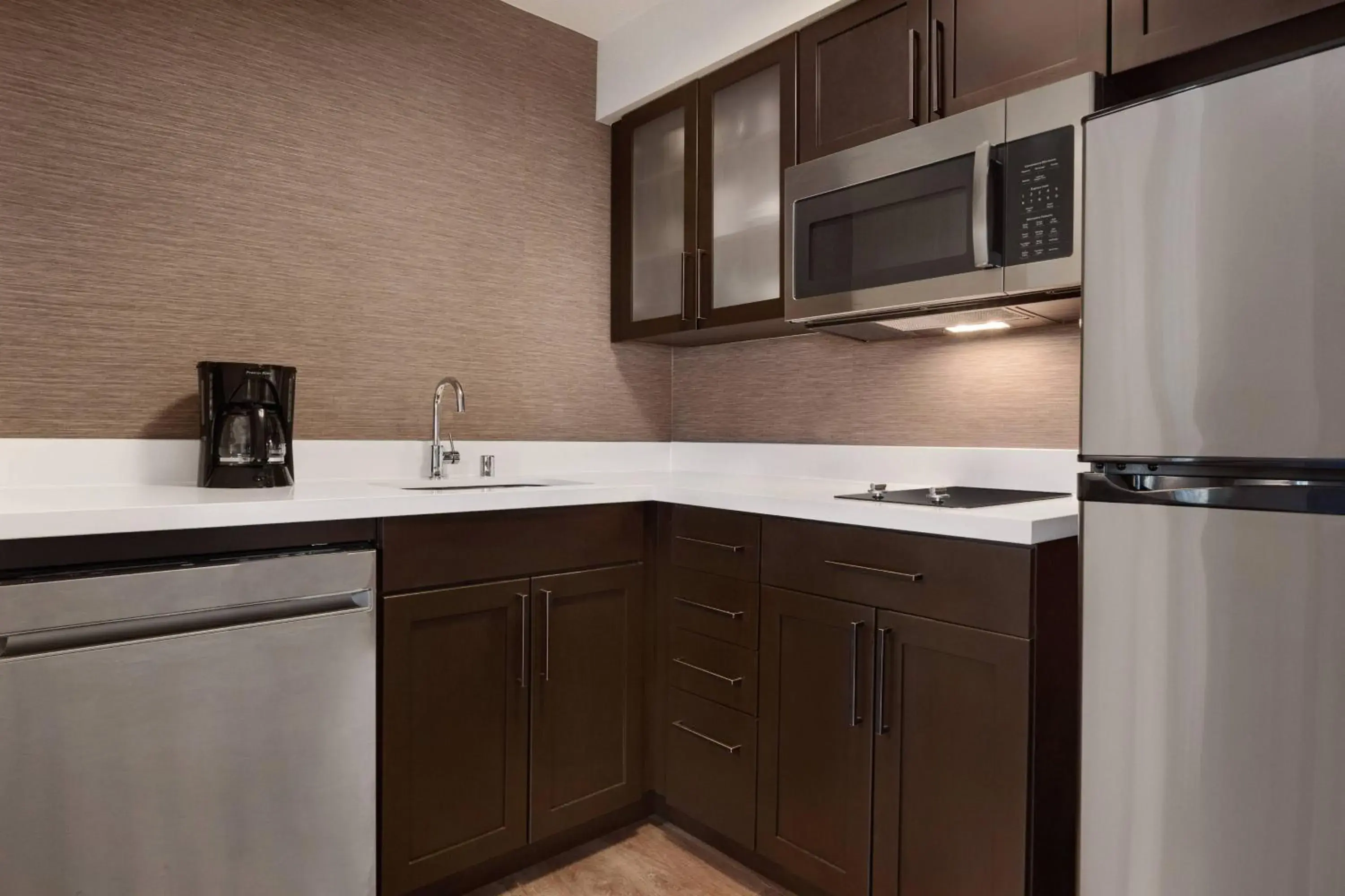 One-Bedroom Queen Suite in Residence Inn Sacramento Folsom One-Bedroom Queen Suite in Residence Inn Sacramento Folsom