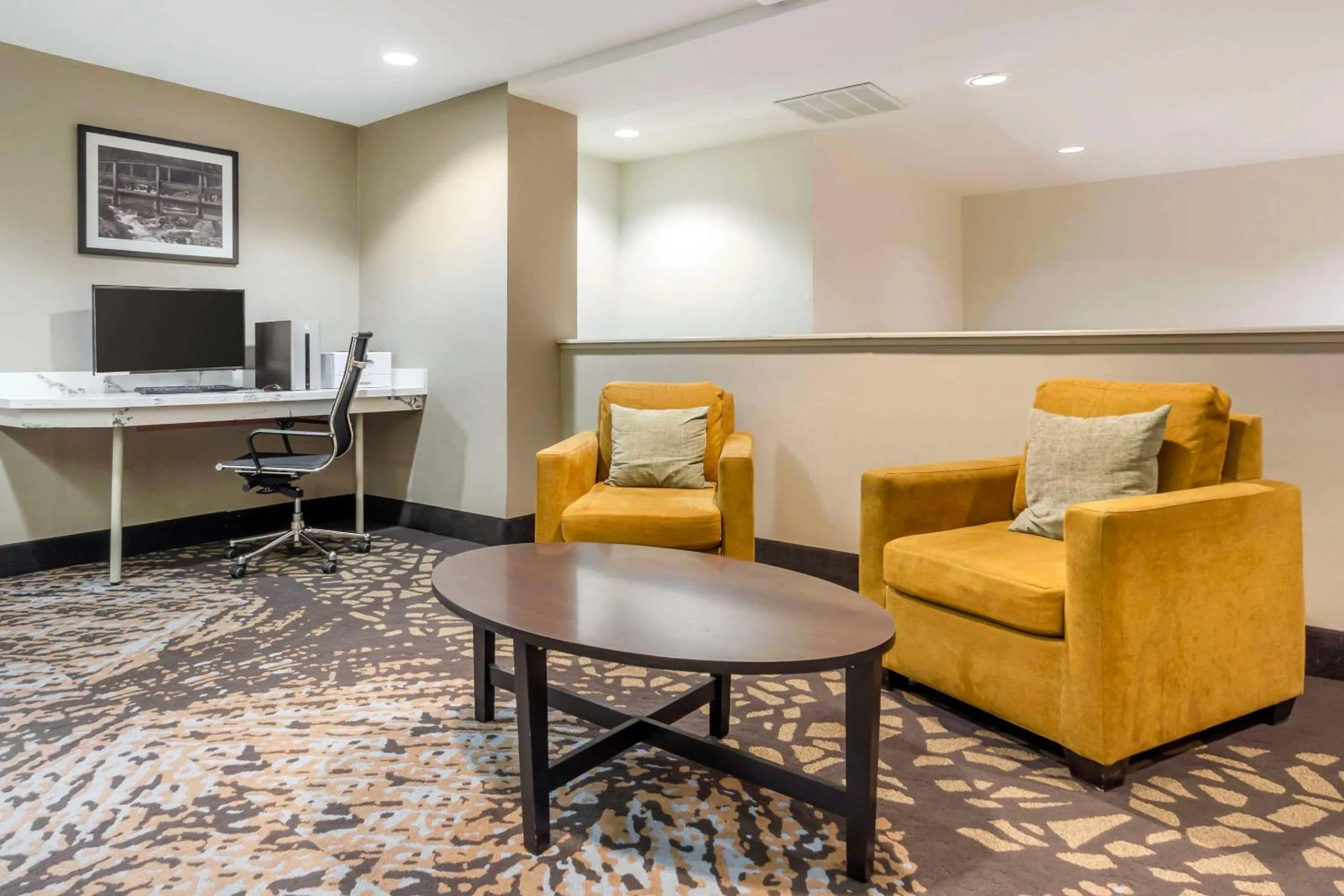 Business facilities in Sleep Inn Sea Tac Airport