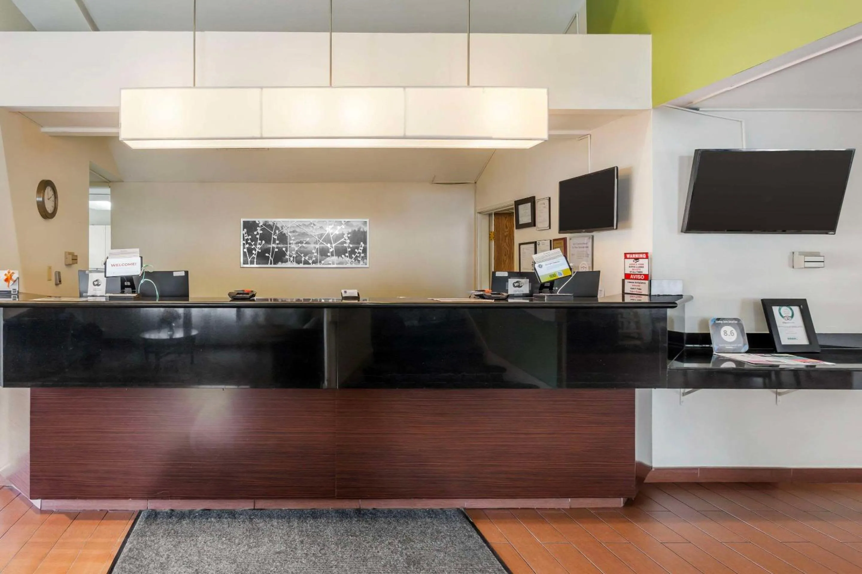 Lobby or reception in Sleep Inn Sea Tac Airport