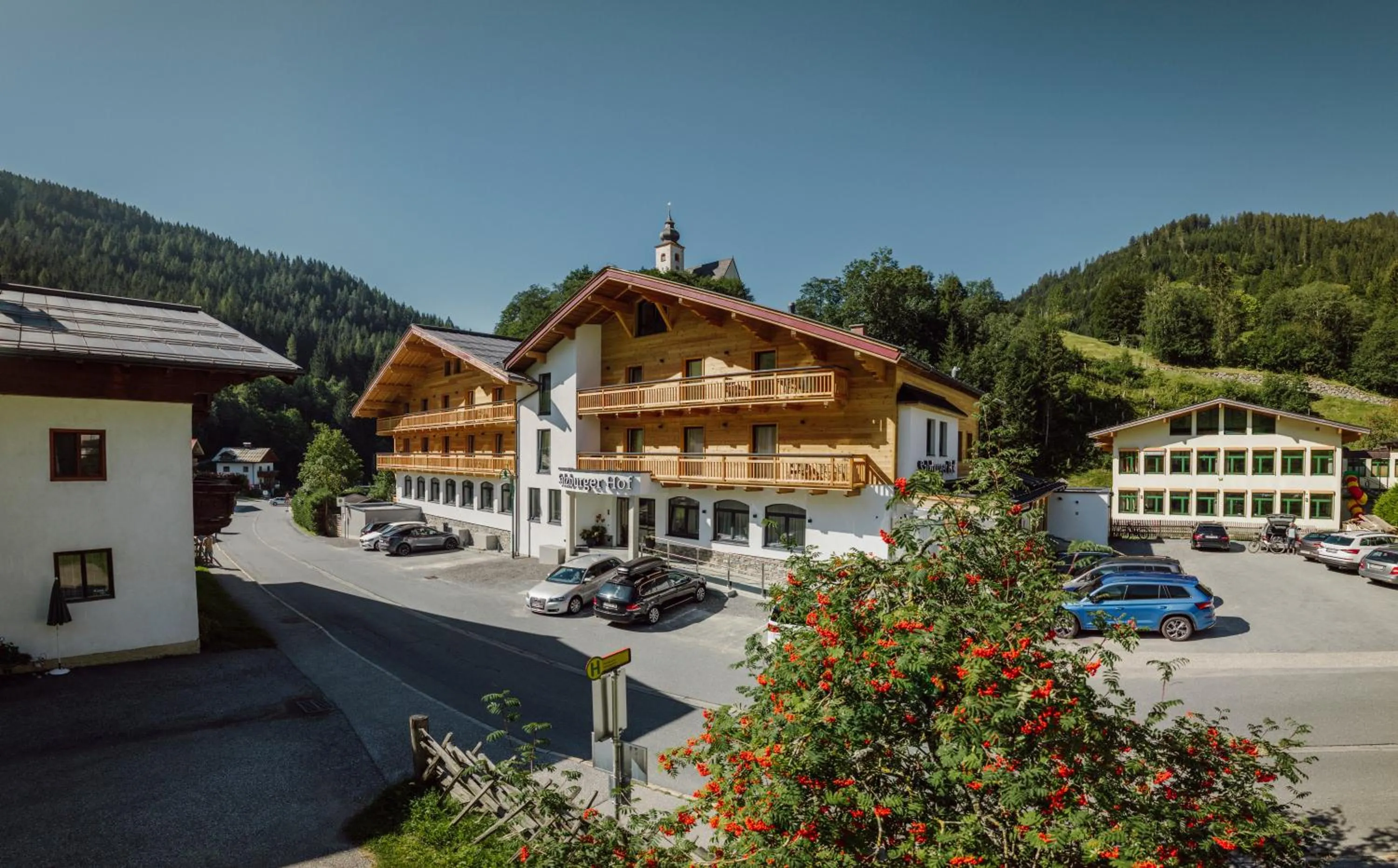 Property building in Hotel Salzburger Hof