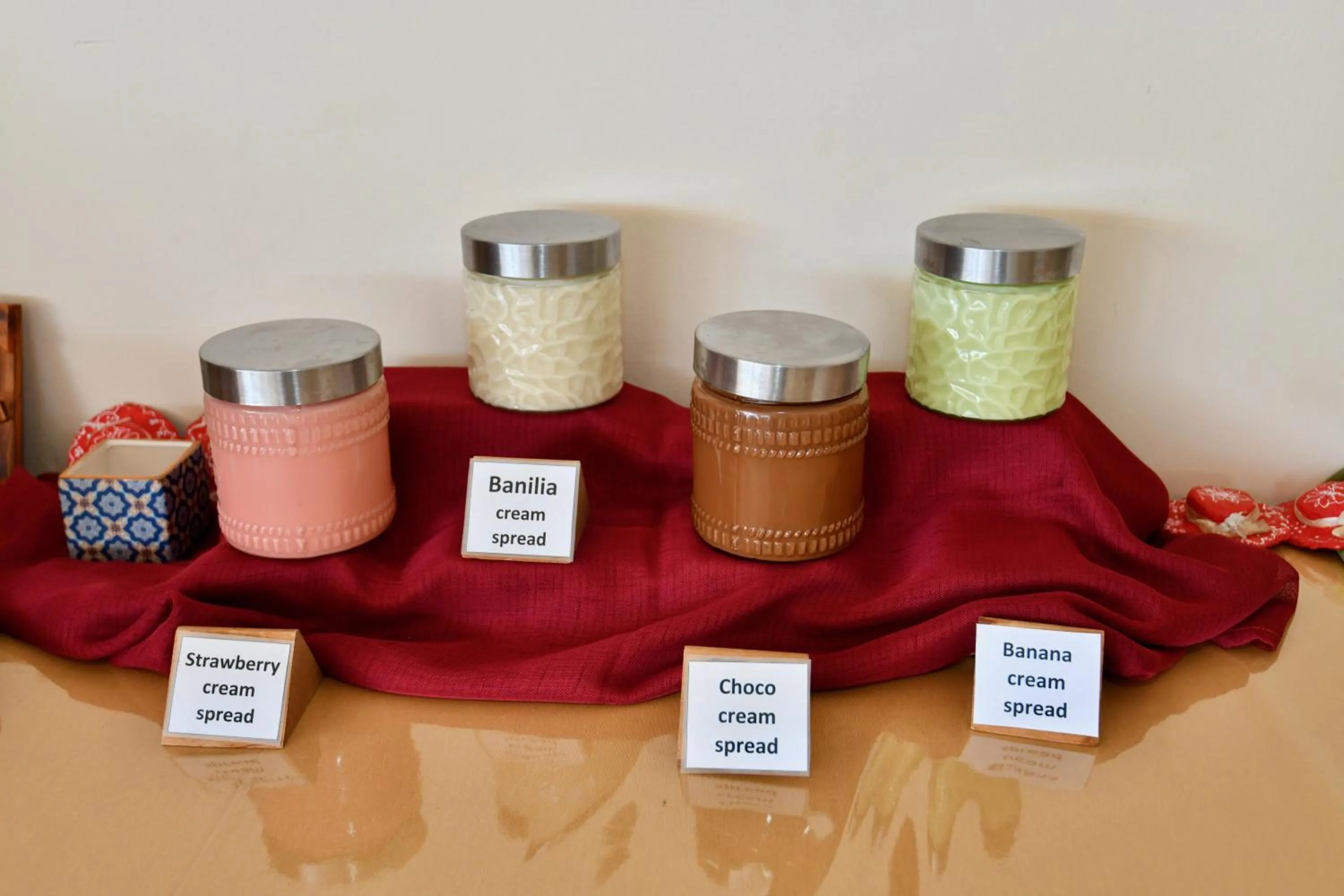 Breakfast in Summer View