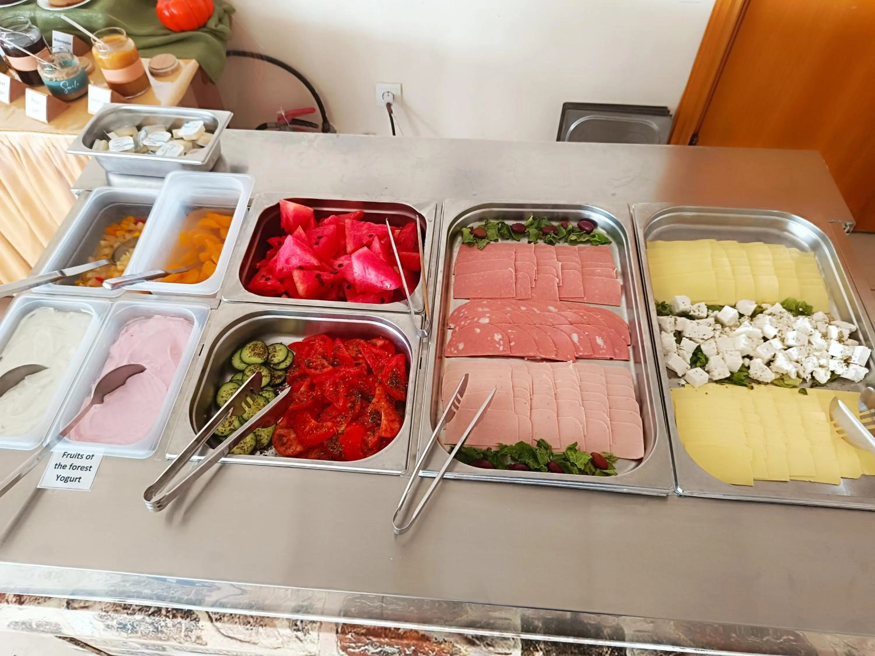 Breakfast in Summer View