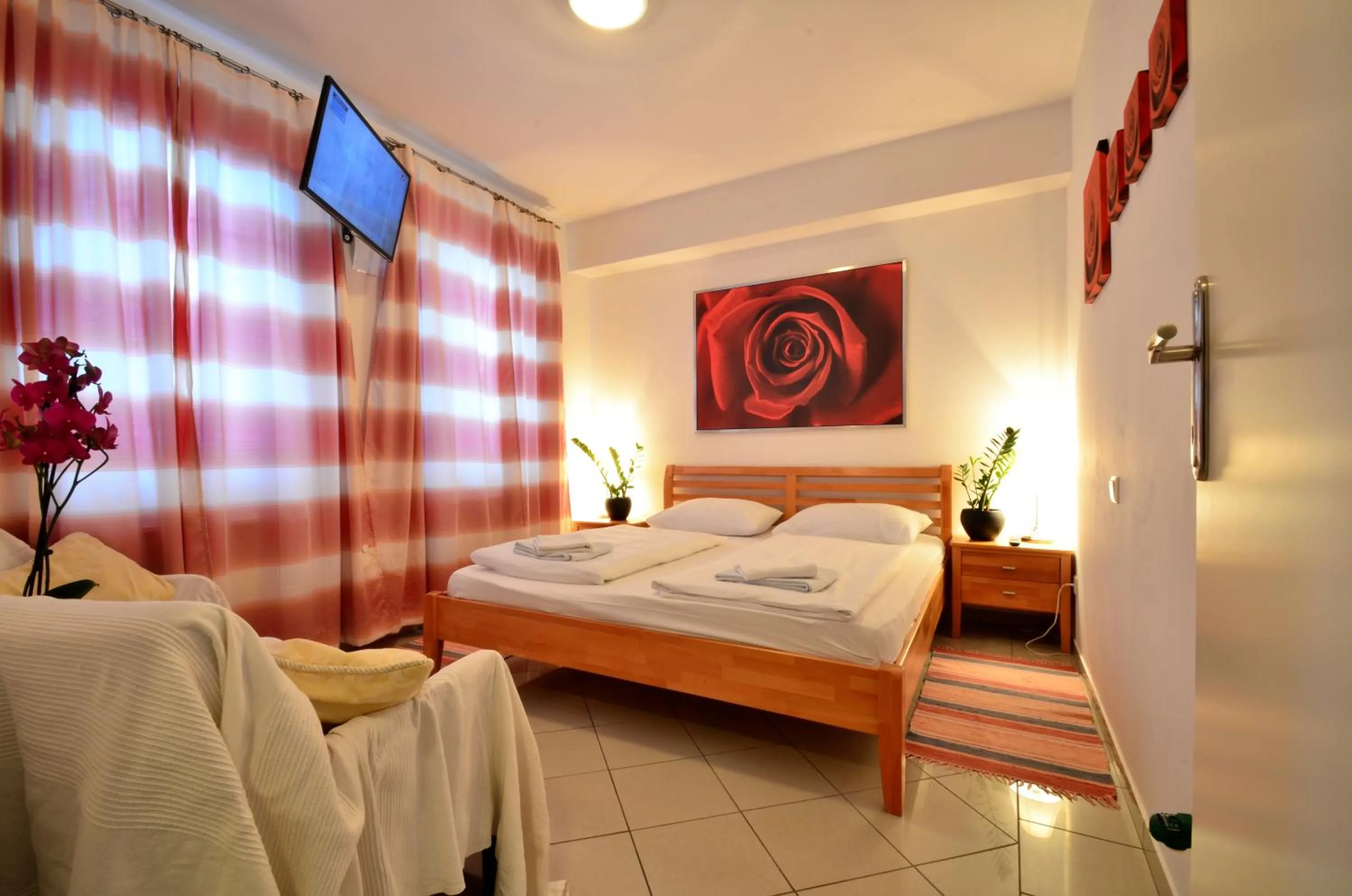 Bed in AJO Apartments - Alte Donau Garden Flat - Self-Check-in