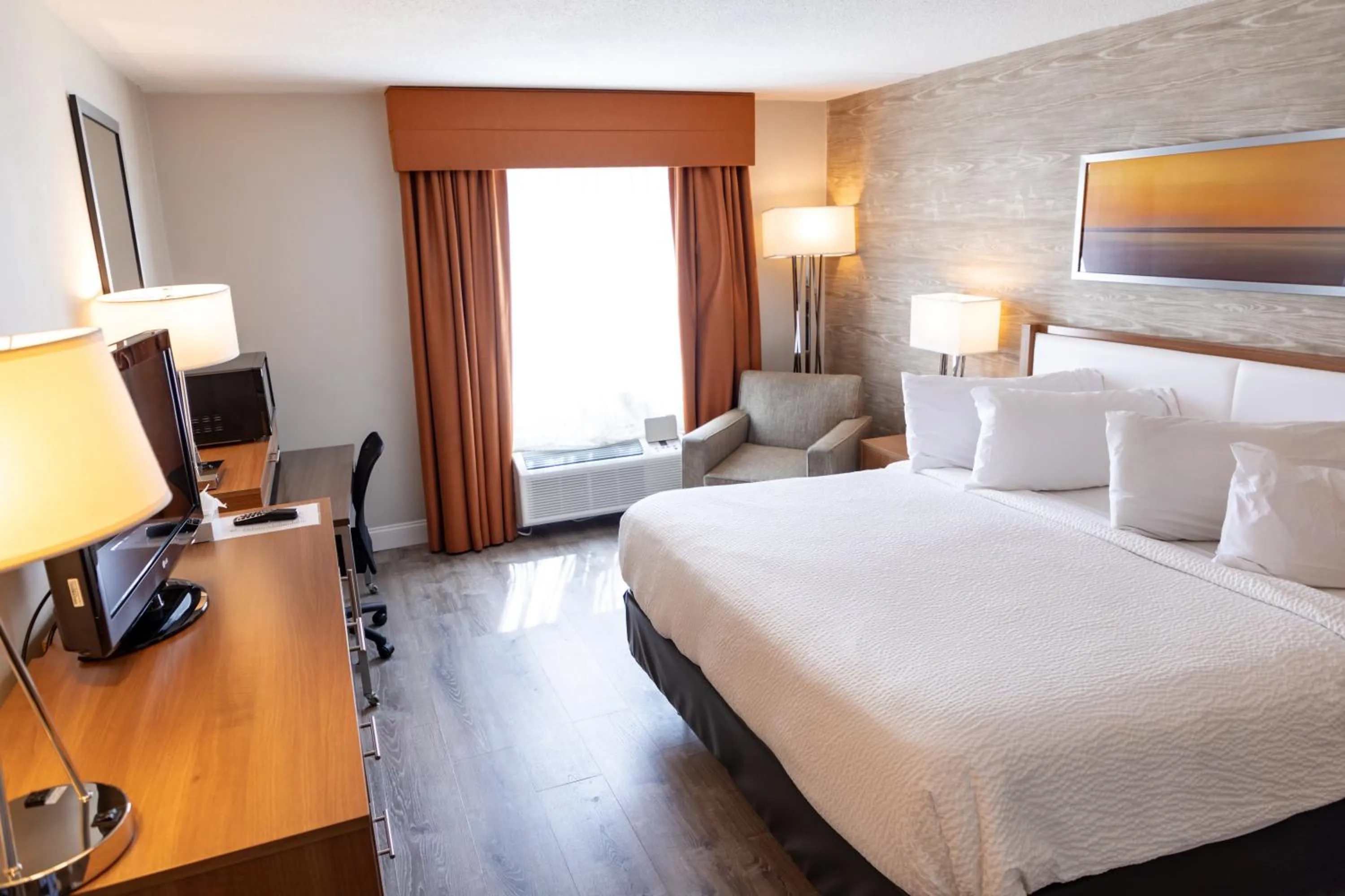 Bed in Iris Hotel Cape Cod