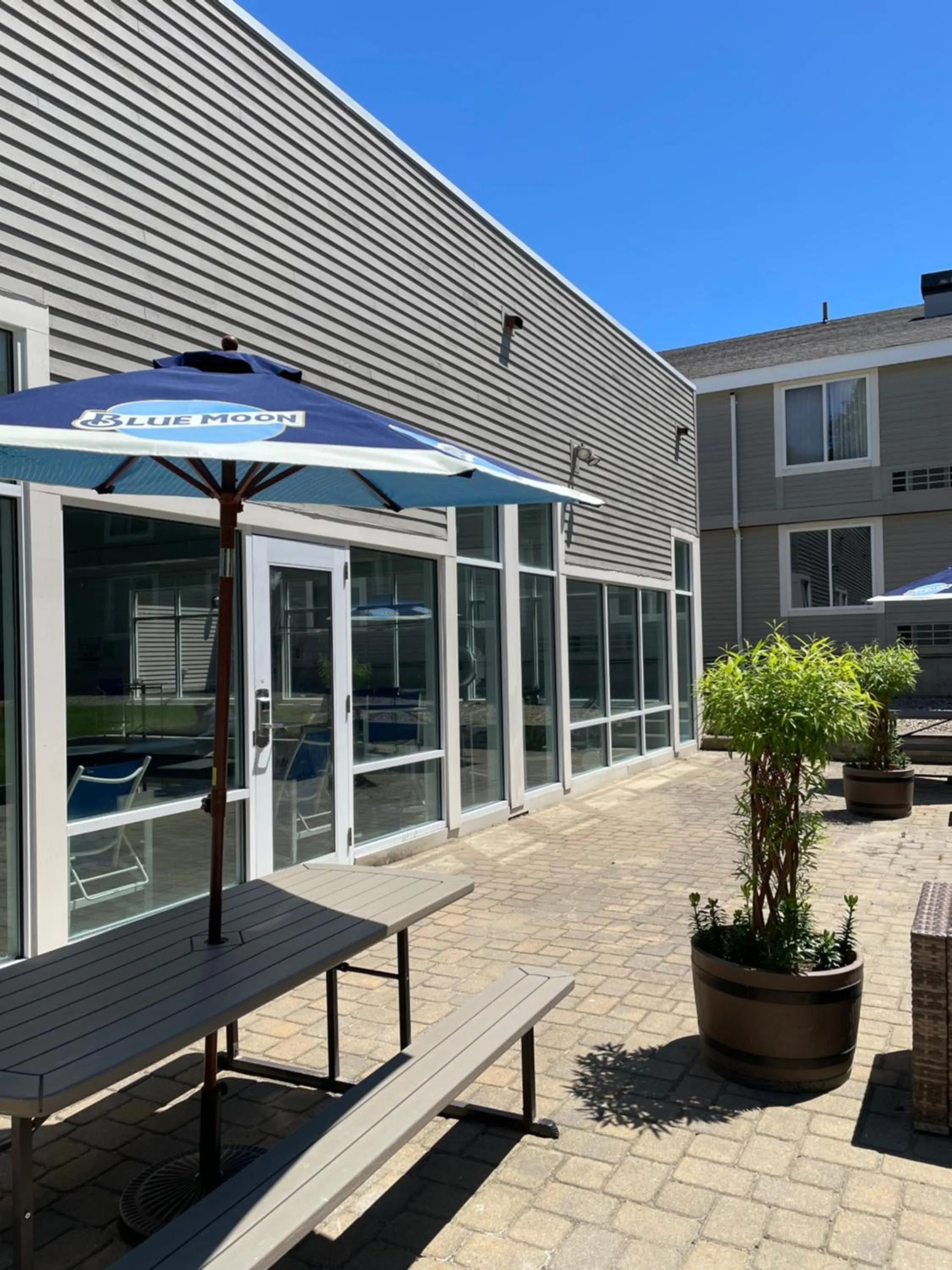 Patio in Iris Hotel Cape Cod