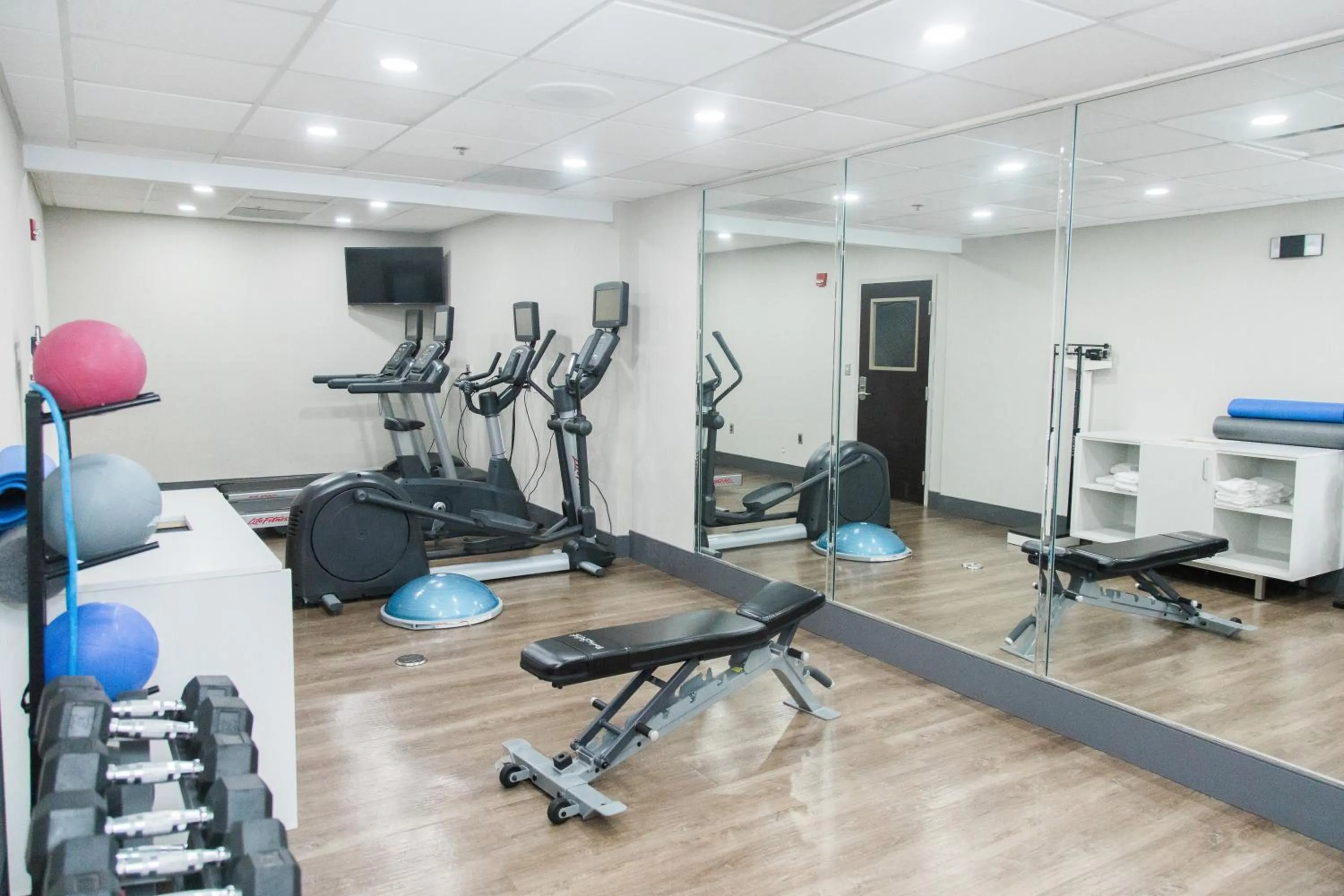 Fitness centre/facilities in Holiday Inn Express & Suites Columbia-Fort Jackson by IHG