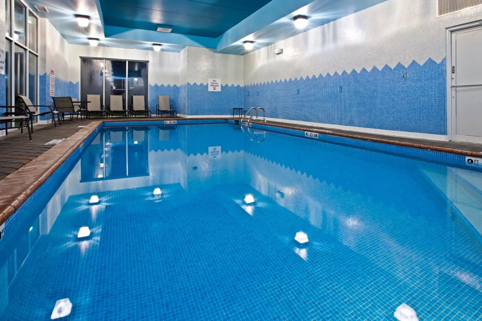 Swimming pool in Holiday Inn Louisville Airport South by IHG