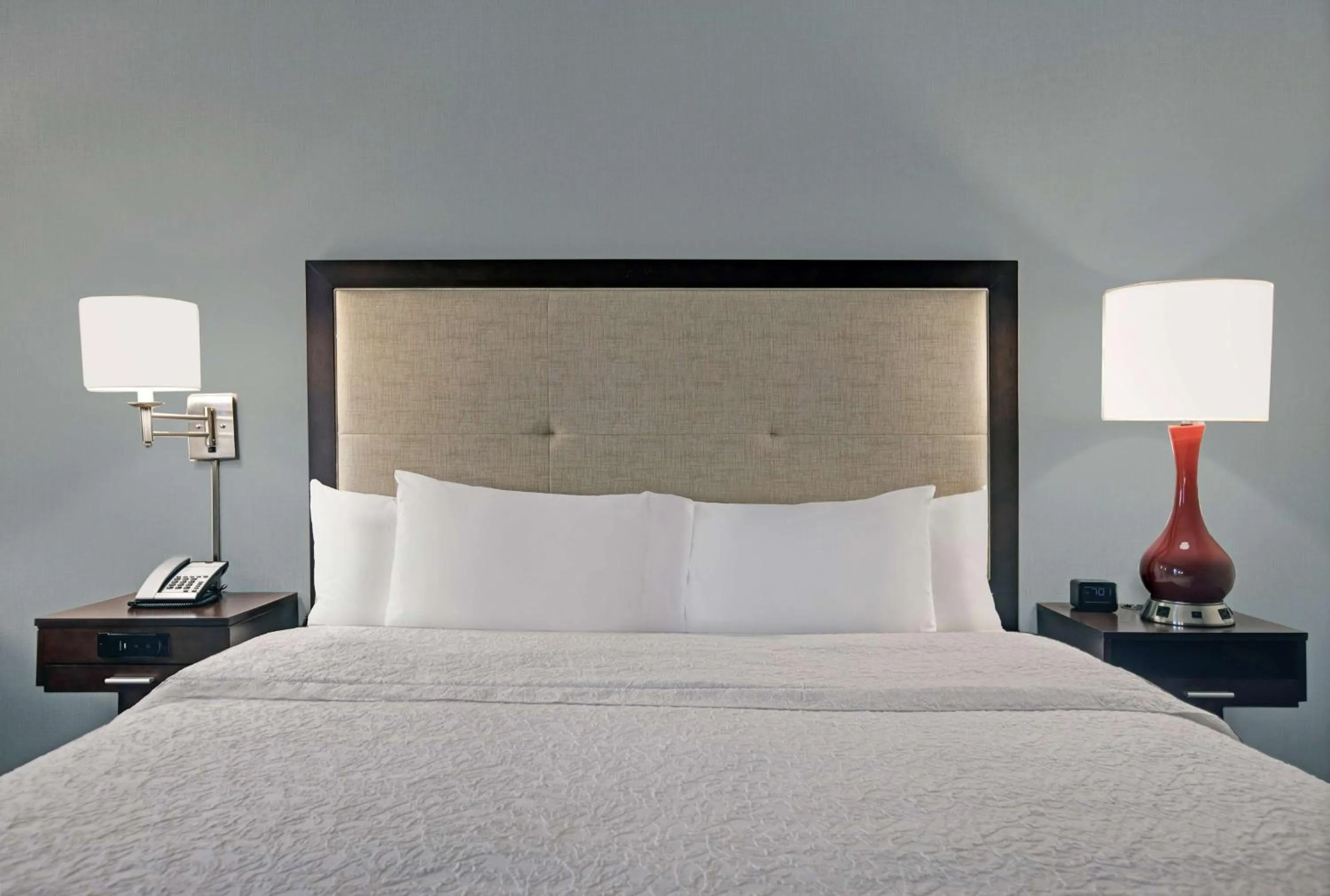 Bed in Hampton Inn Greenville/Woodruff Road