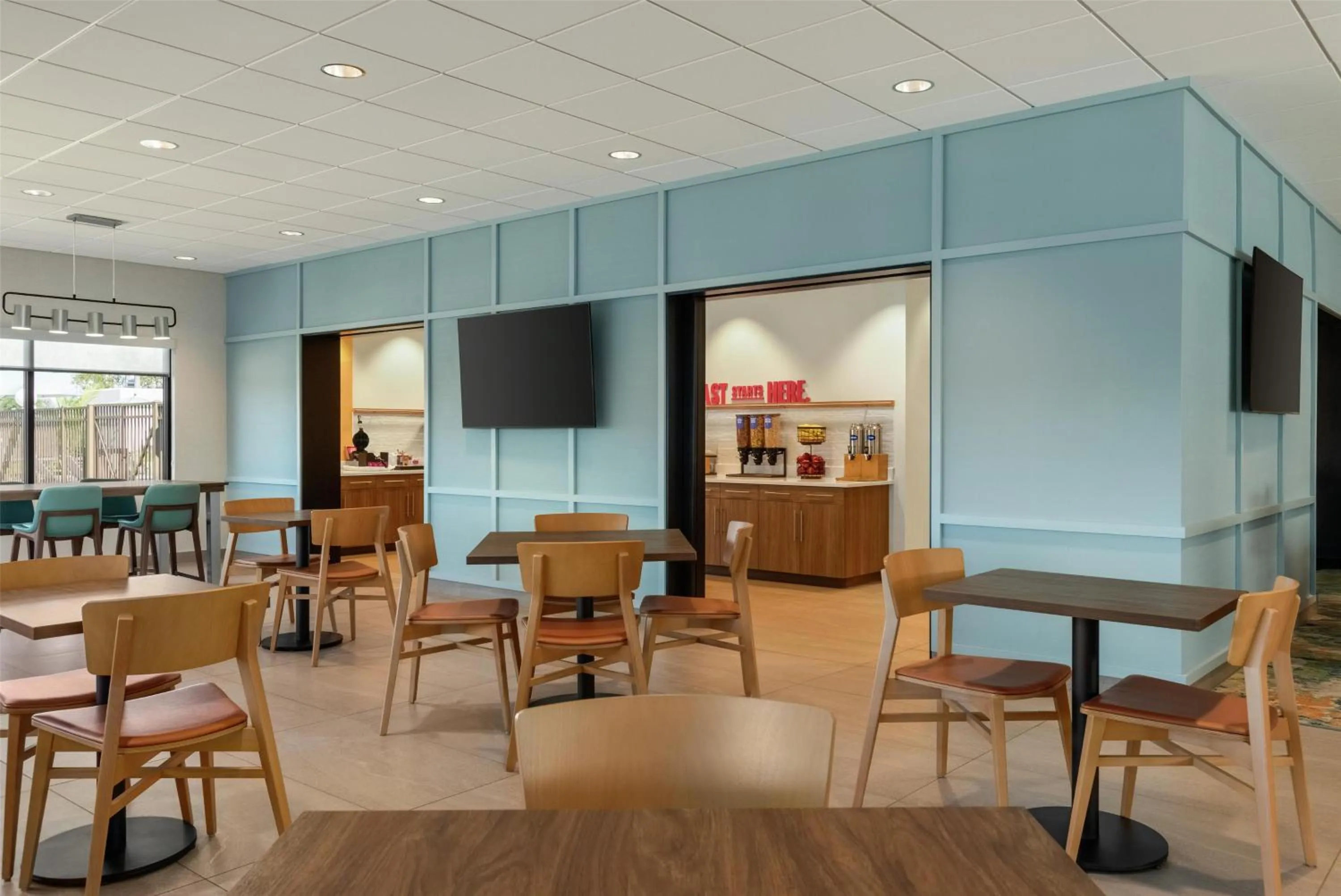 Breakfast in Hampton Inn Hagerstown