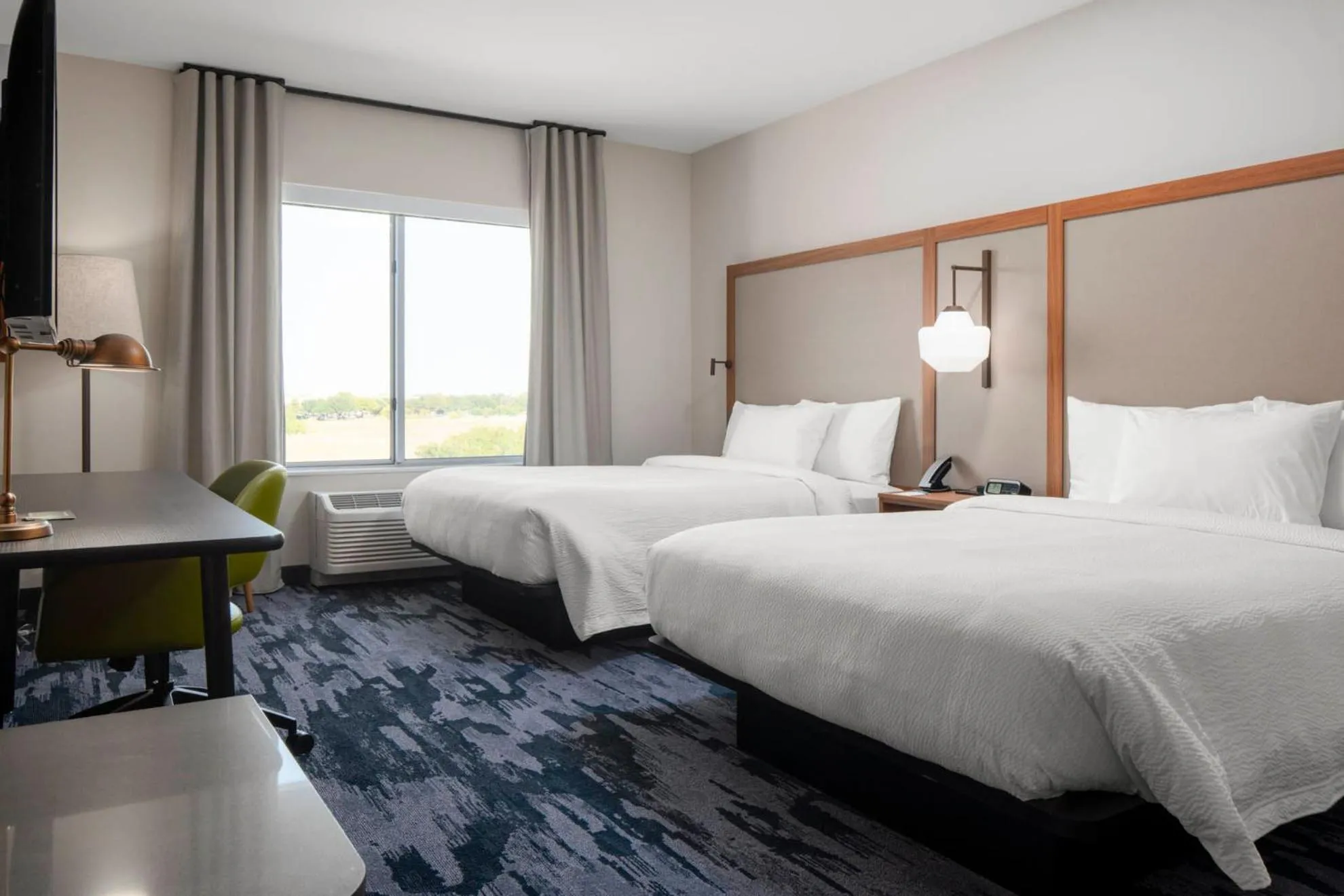 Bed in Fairfield by Marriott Inn & Suites Dallas DFW Airport North, Irving