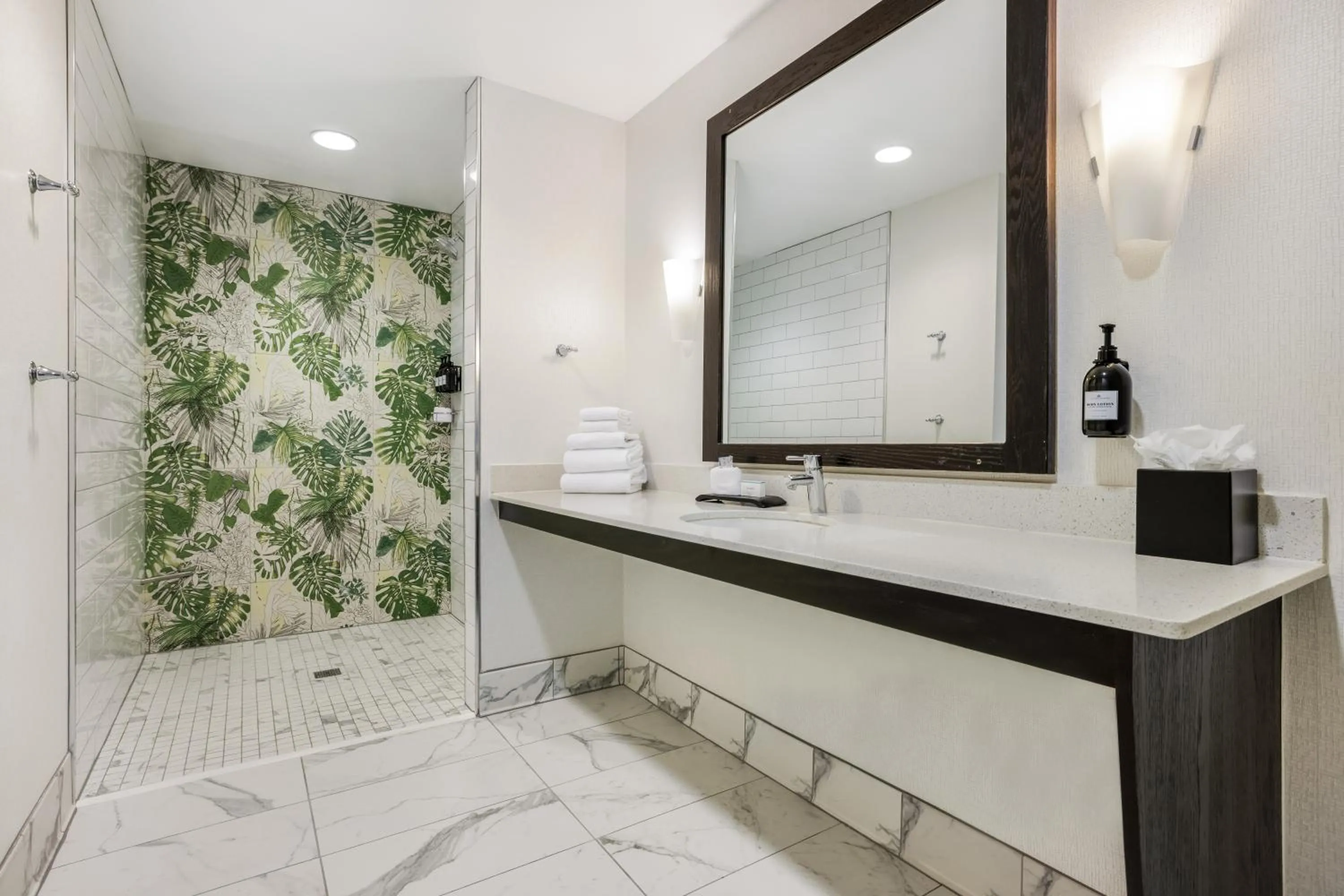 Bathroom in The Banyan Hotel Fort Myers, Tapestry Collection by Hilton