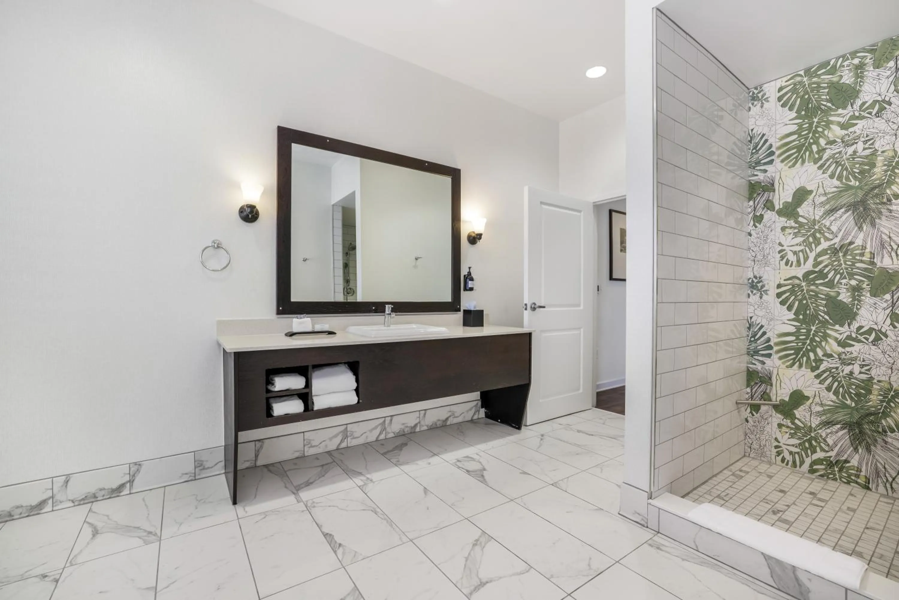 Shower in The Banyan Hotel Fort Myers, Tapestry Collection by Hilton