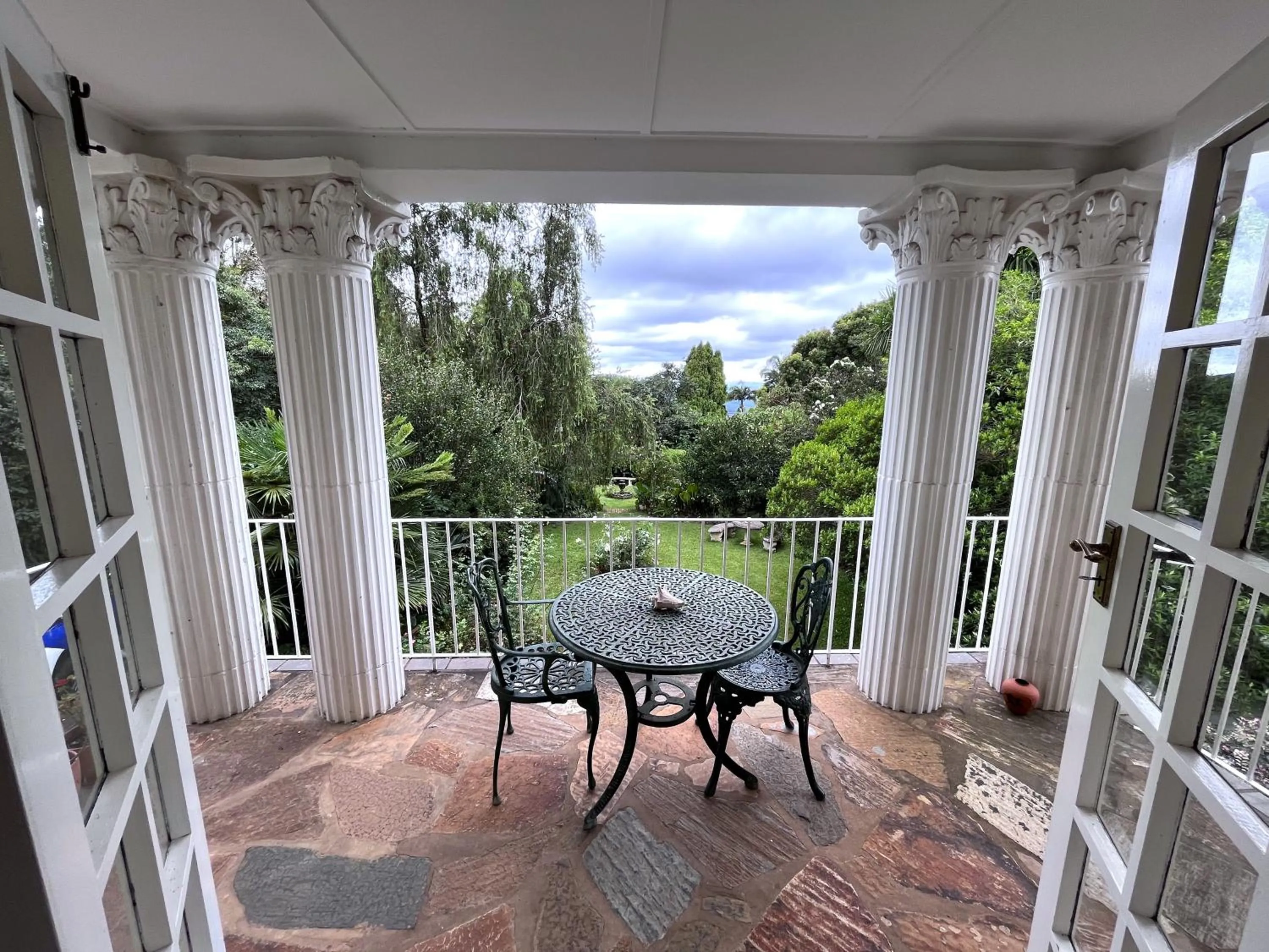 Property building in Bancroft B&B