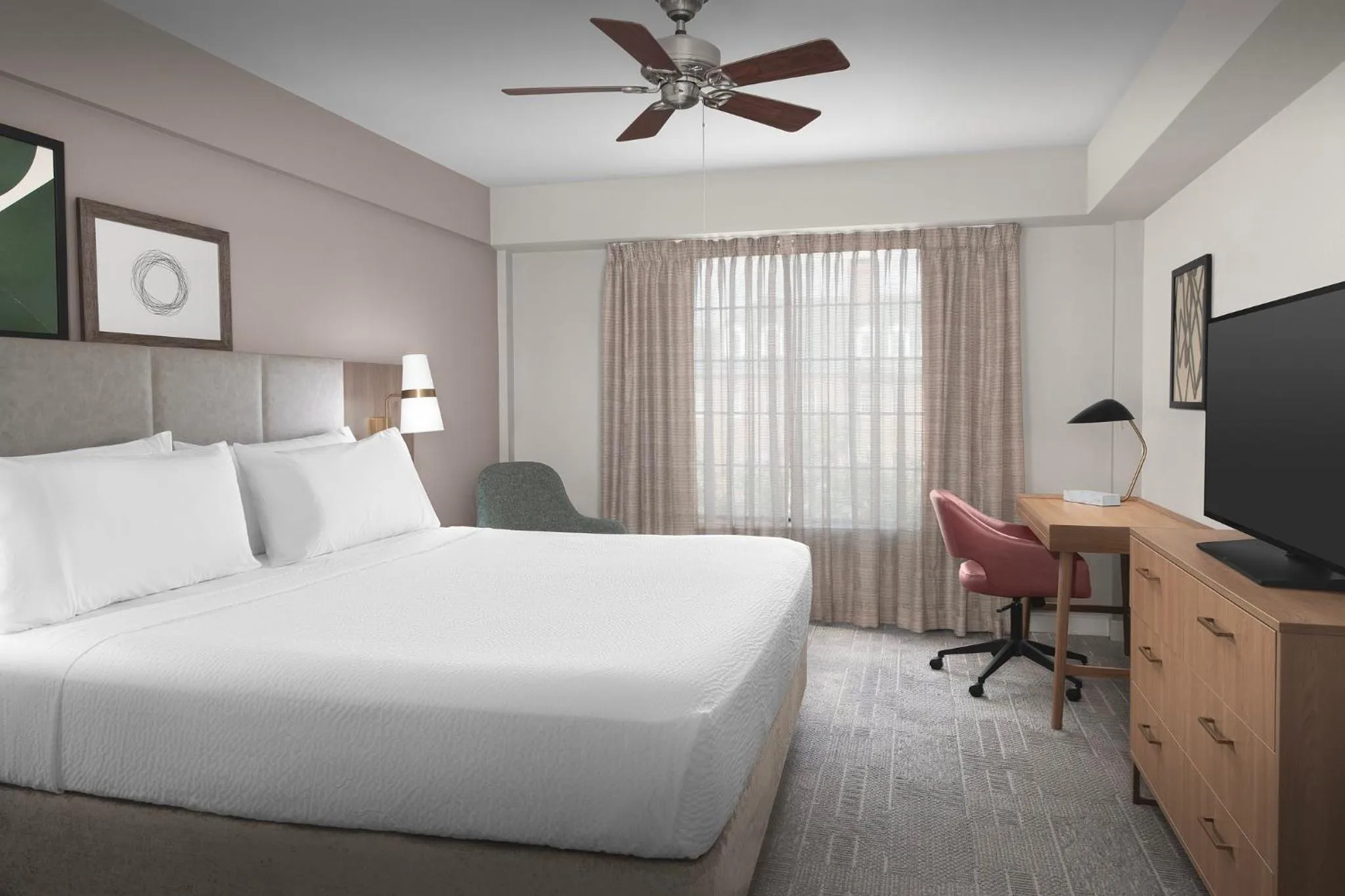 Photo of the whole room, Bed in Staybridge Suites Columbia by IHG