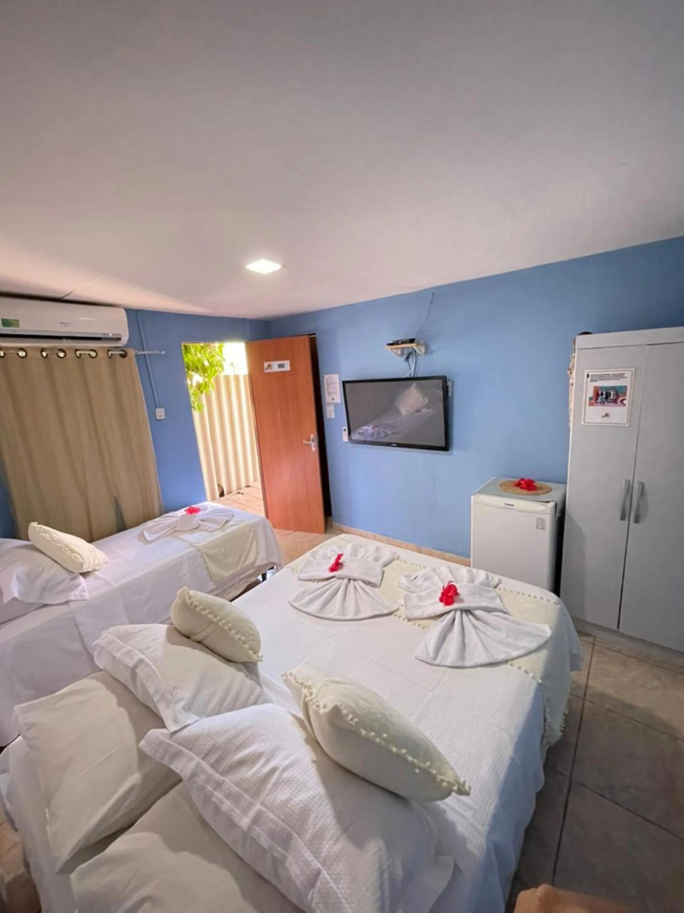 Bedroom, Bed in Pousada Martins e Cia