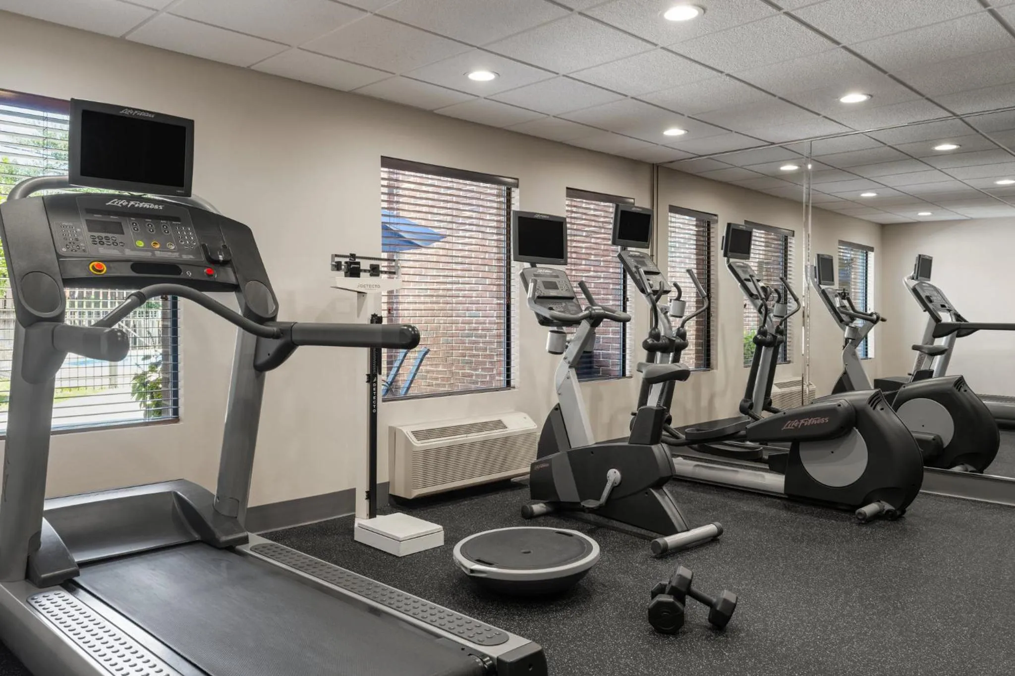 Spa and wellness centre/facilities in Holiday Inn Express Hotel & Suites Columbia-I-20 at Clemson Road by IHG