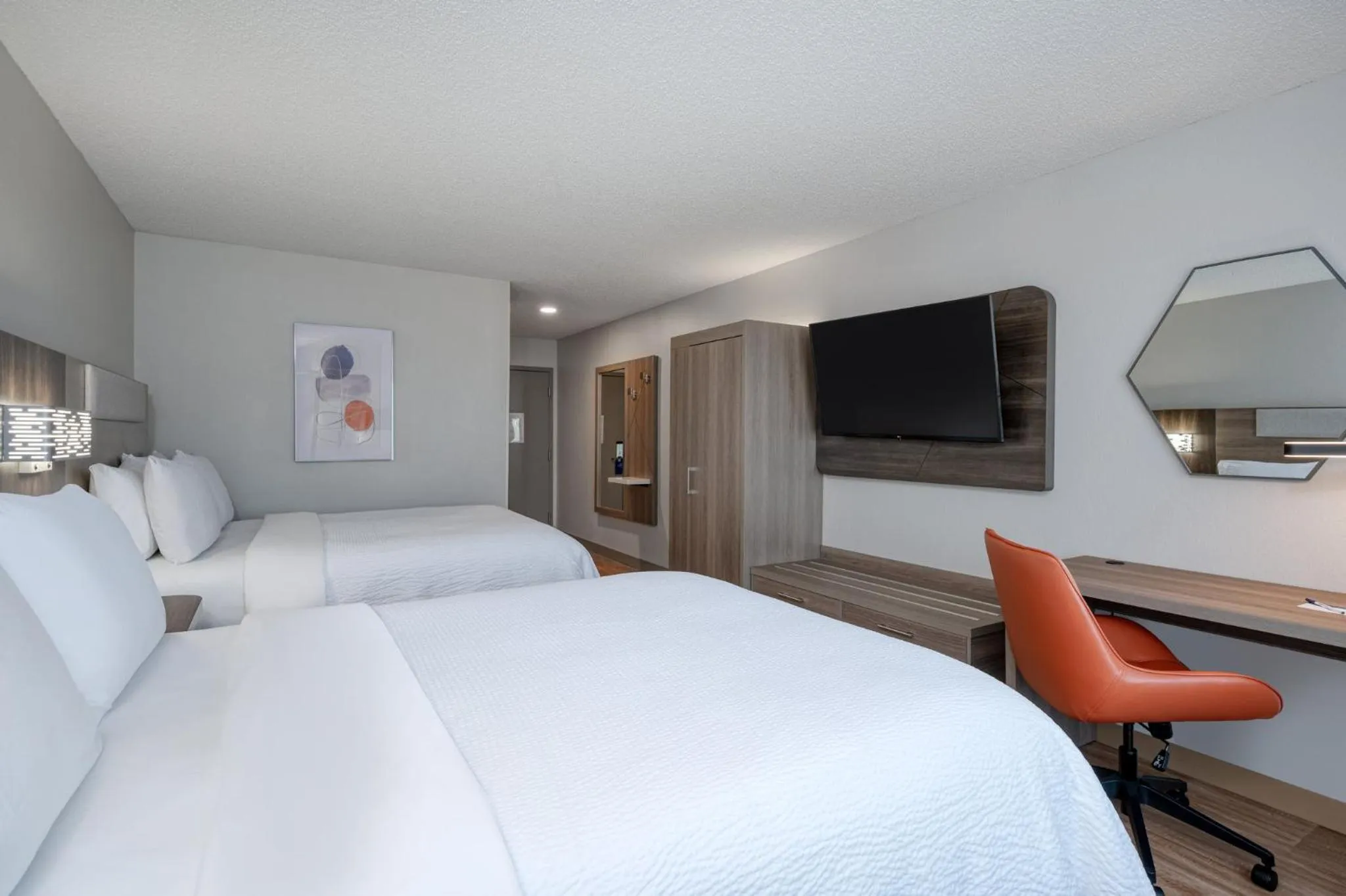Photo of the whole room, Bed in Holiday Inn Express Hotel & Suites Columbia-I-20 at Clemson Road by IHG