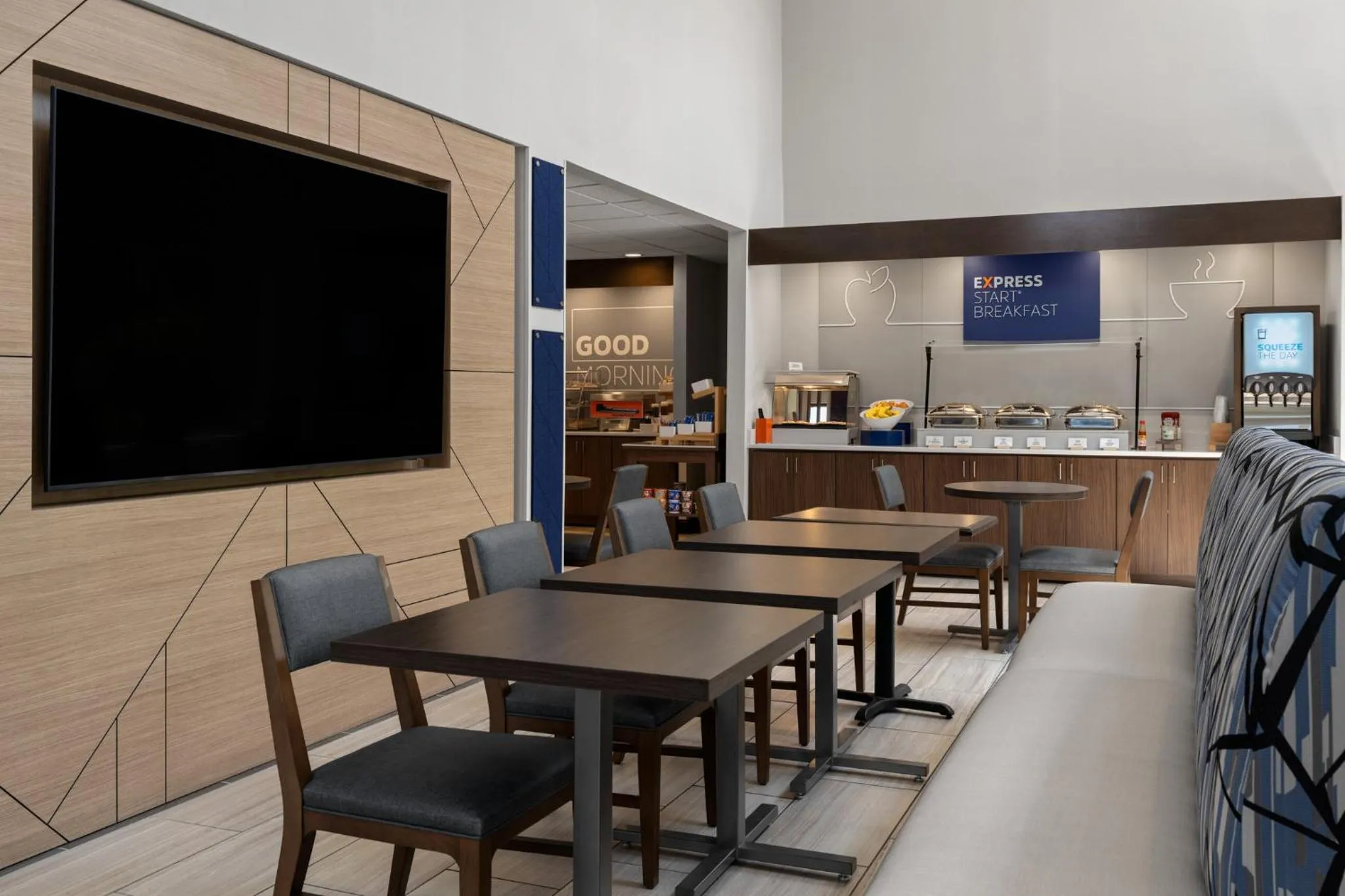 Restaurant/places to eat in Holiday Inn Express Hotel & Suites Columbia-I-20 at Clemson Road by IHG