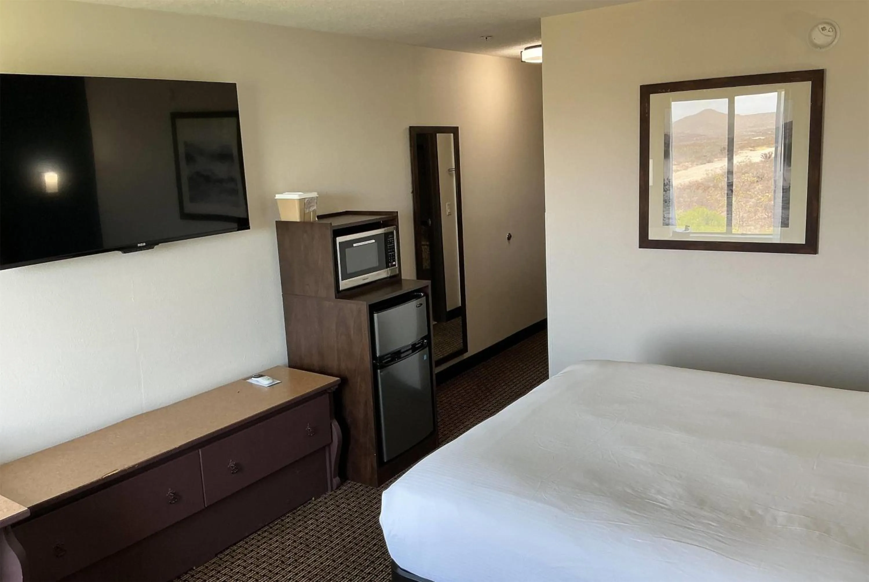 Photo of the whole room, Bed in Tombstone Grand Hotel, a Baymont by Wyndham