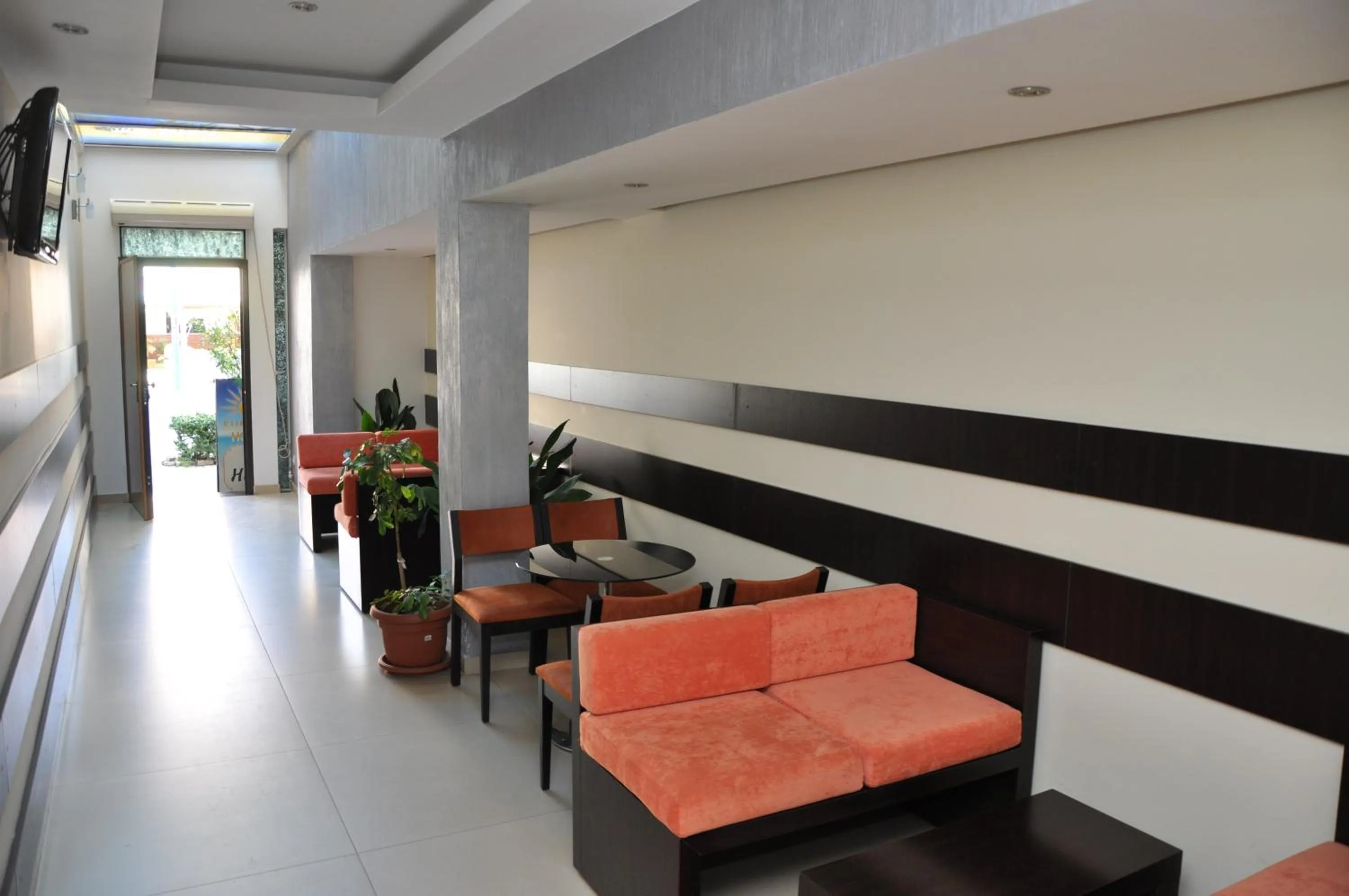 Lobby or reception in Sunrise Hotel Cameria