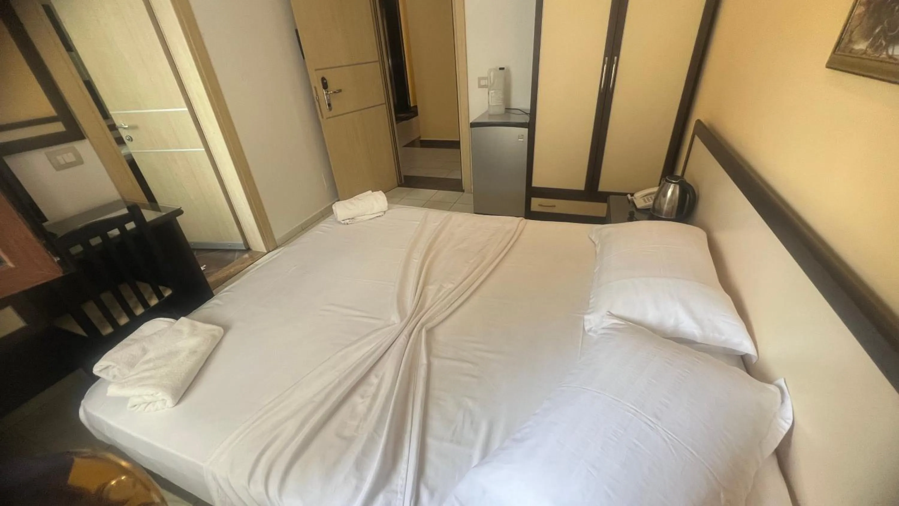Bed in Sunrise Hotel Cameria