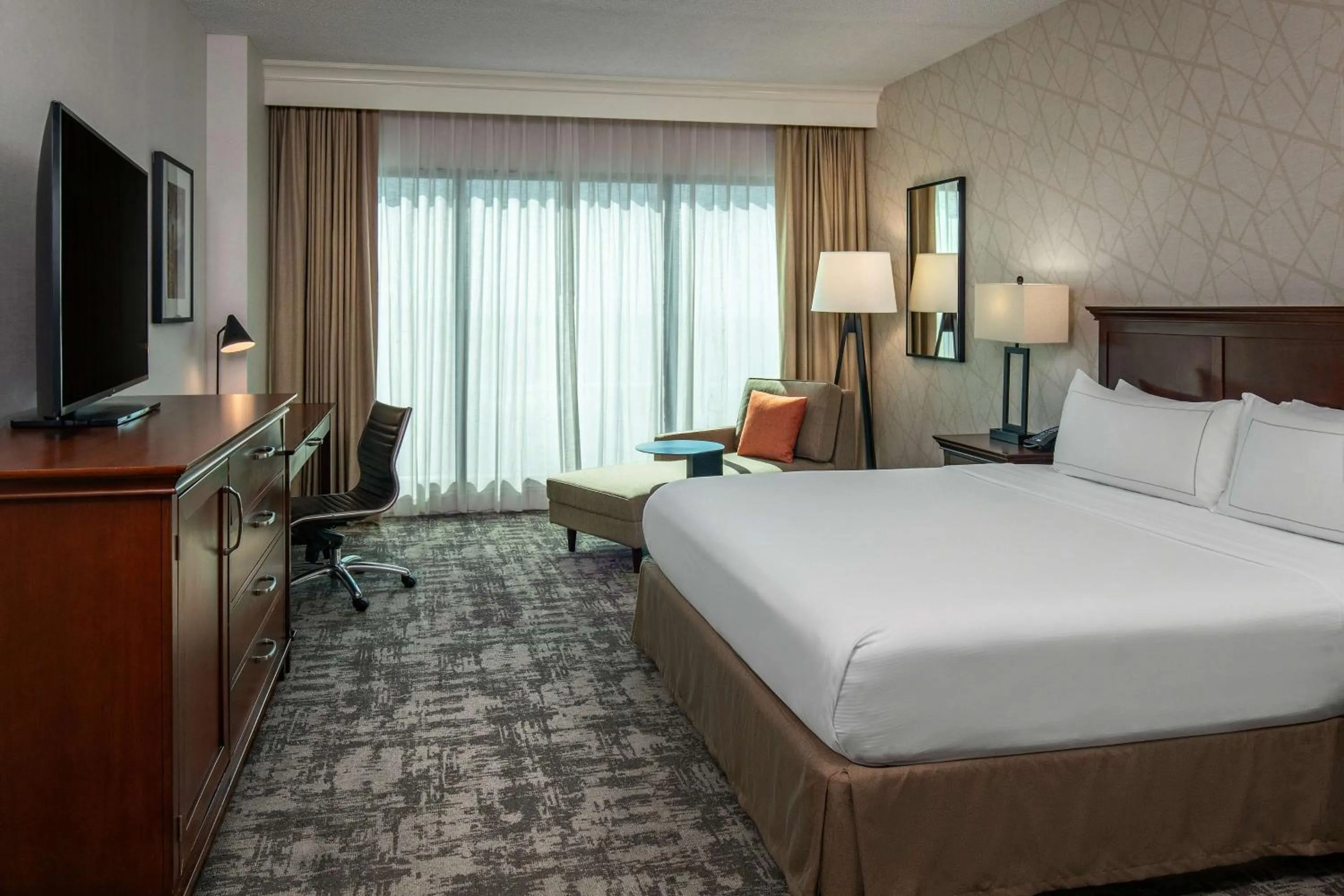 Bedroom, Bed in Hilton Greenville