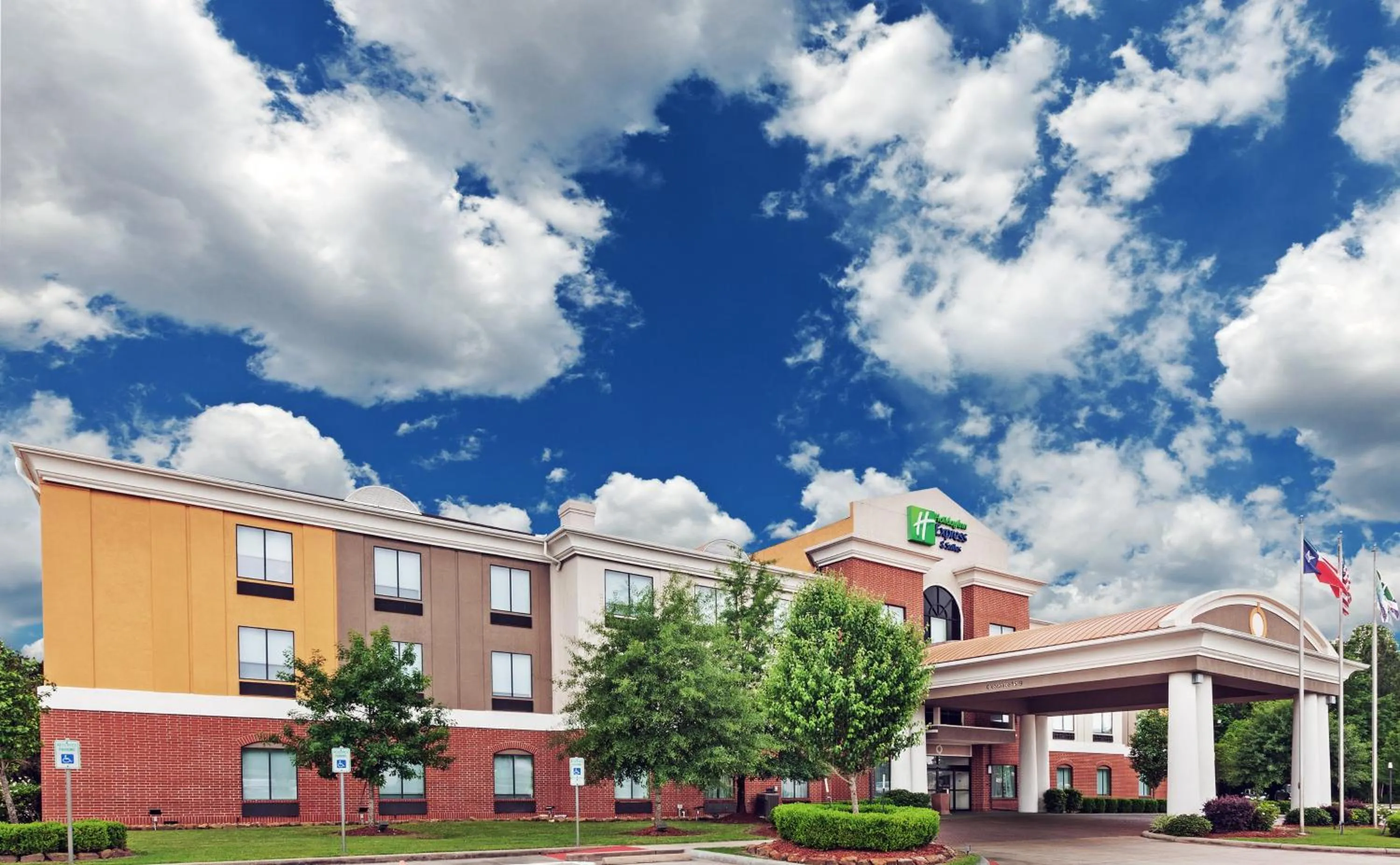 Property Building in Holiday Inn Express Hotel and Suites Orange