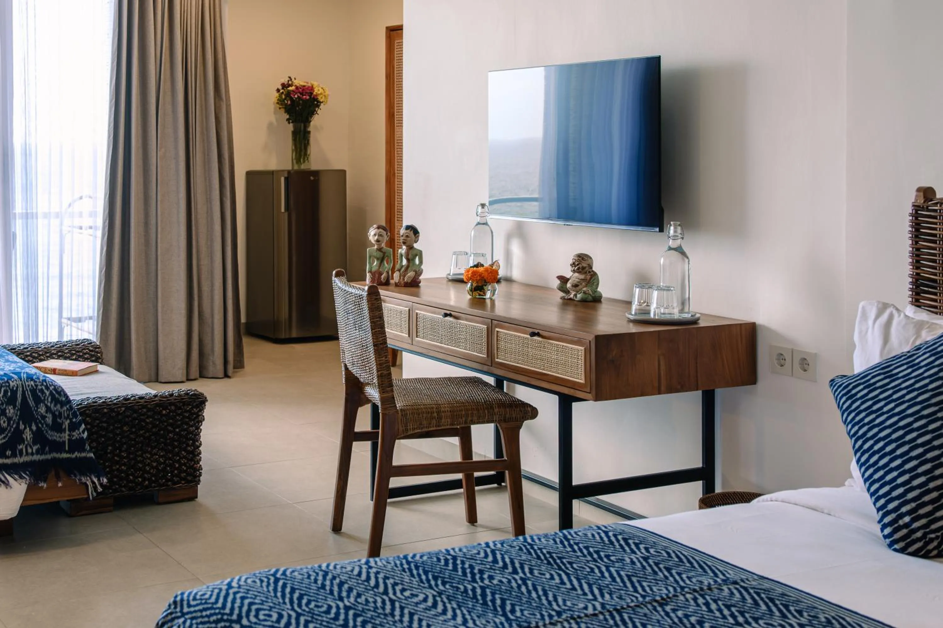 TV and multimedia in Ibus Beach Hotel