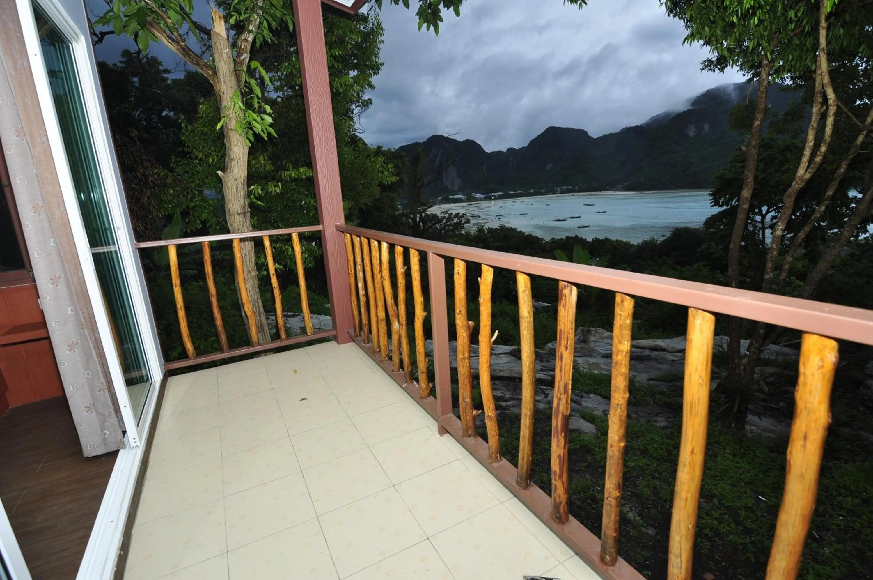 Balcony/Terrace in Sea View Bungalow