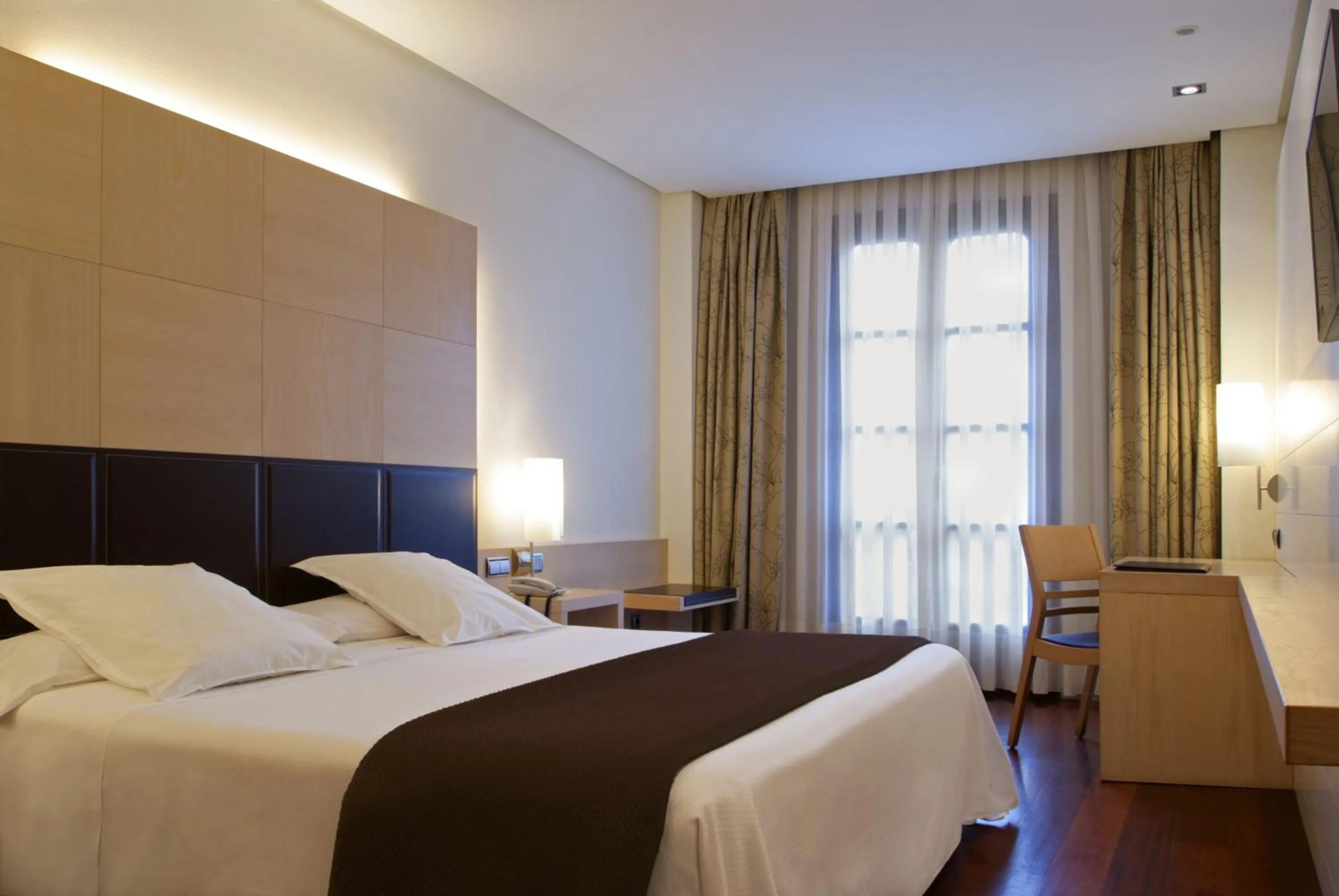 Photo of the whole room, Bed in Hotel Mozart