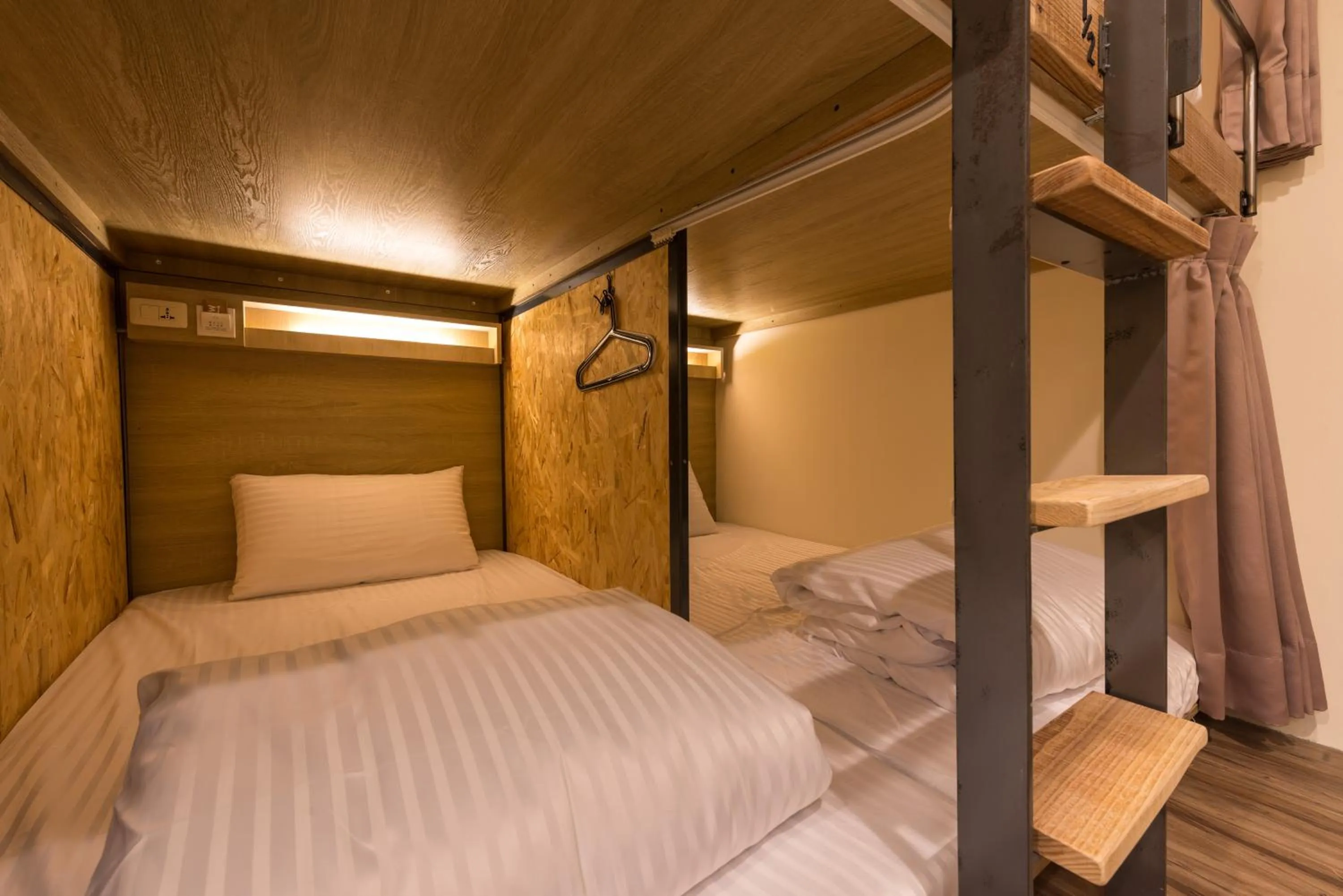 bunk bed, Bed in Beimen WOW Poshtel